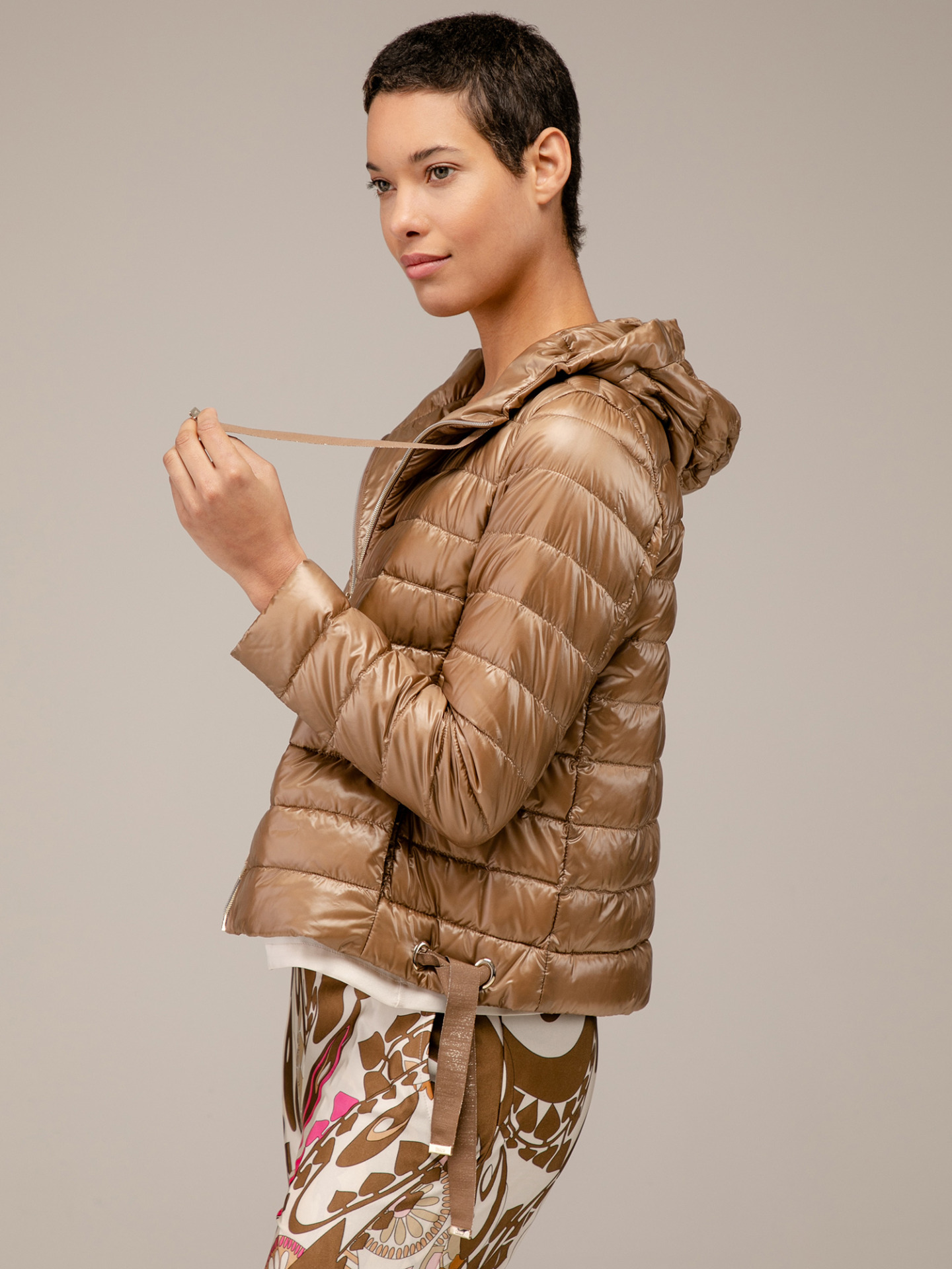 Detailansicht von Kurze Daunenjacke von HERNO