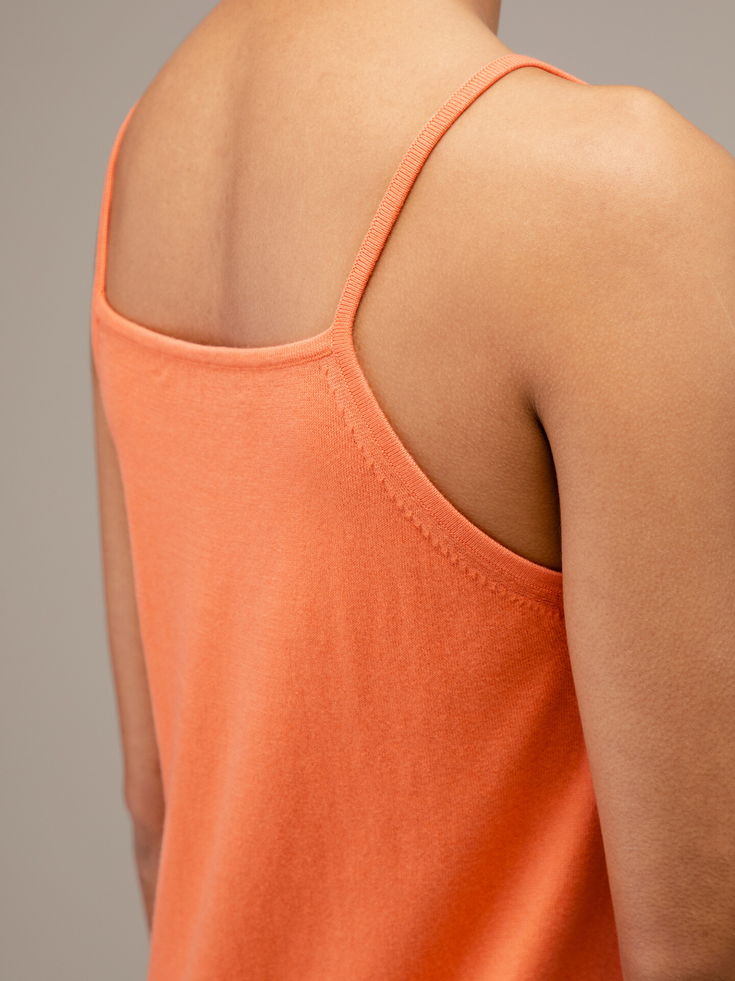 Detailansicht von Midi-Kleid von 360 CASHMERE