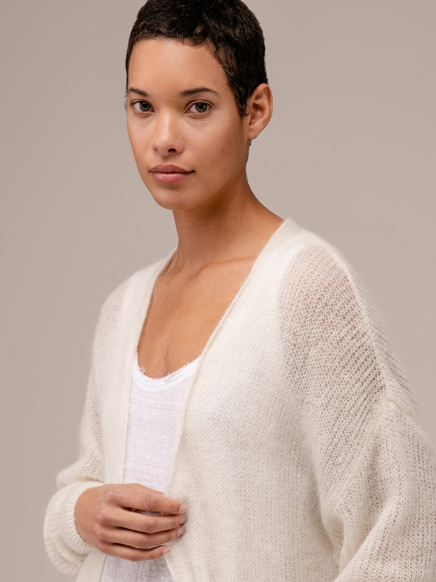 Detailansicht von Langer Cardigan aus Wolle von 10 DAYS