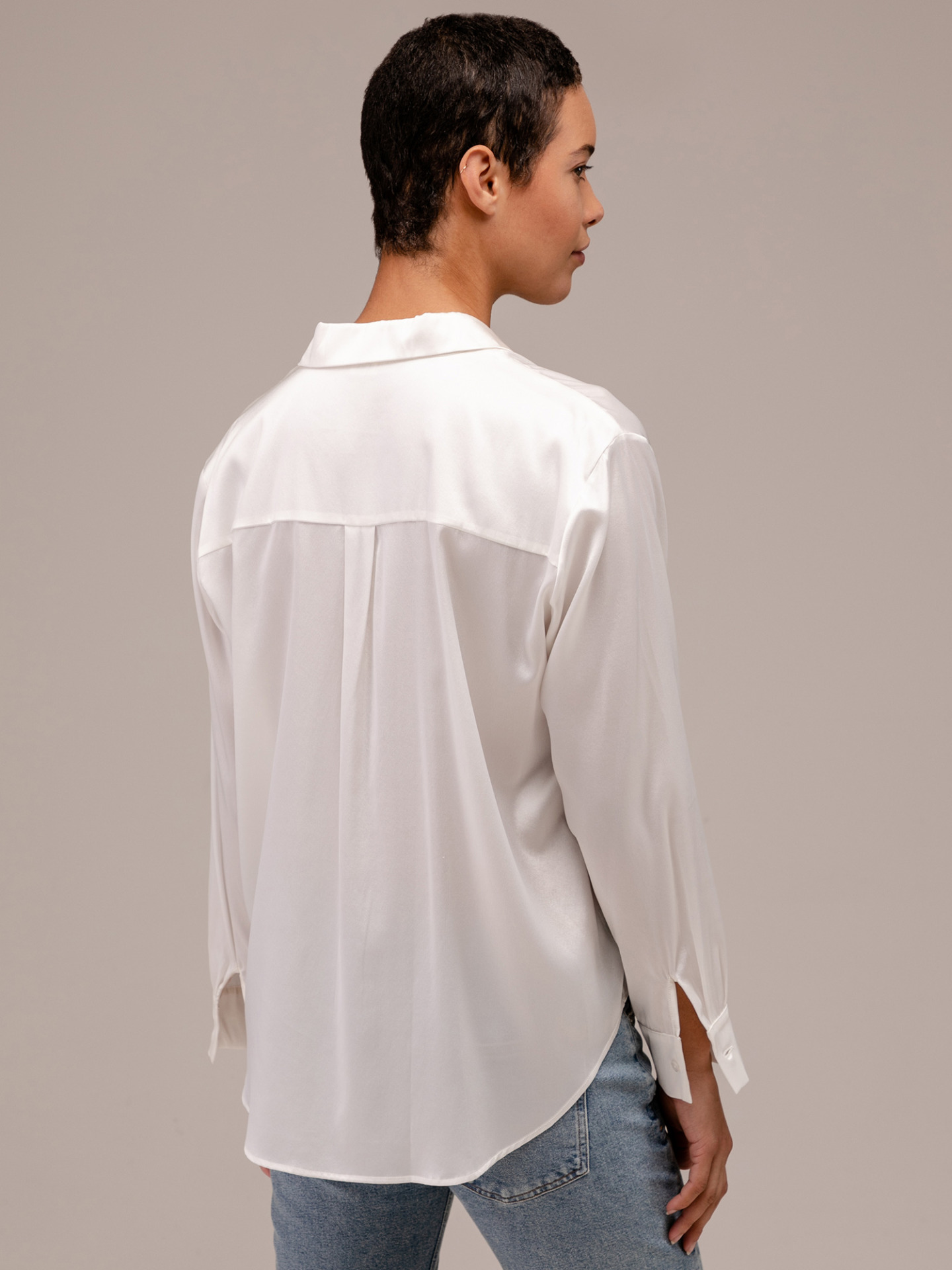 Detailansicht von Seidenbluse von DANIELS