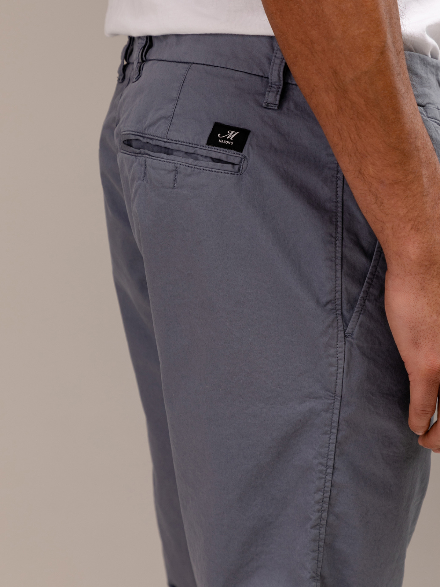 Detailansicht von Bermudas von MASON’S