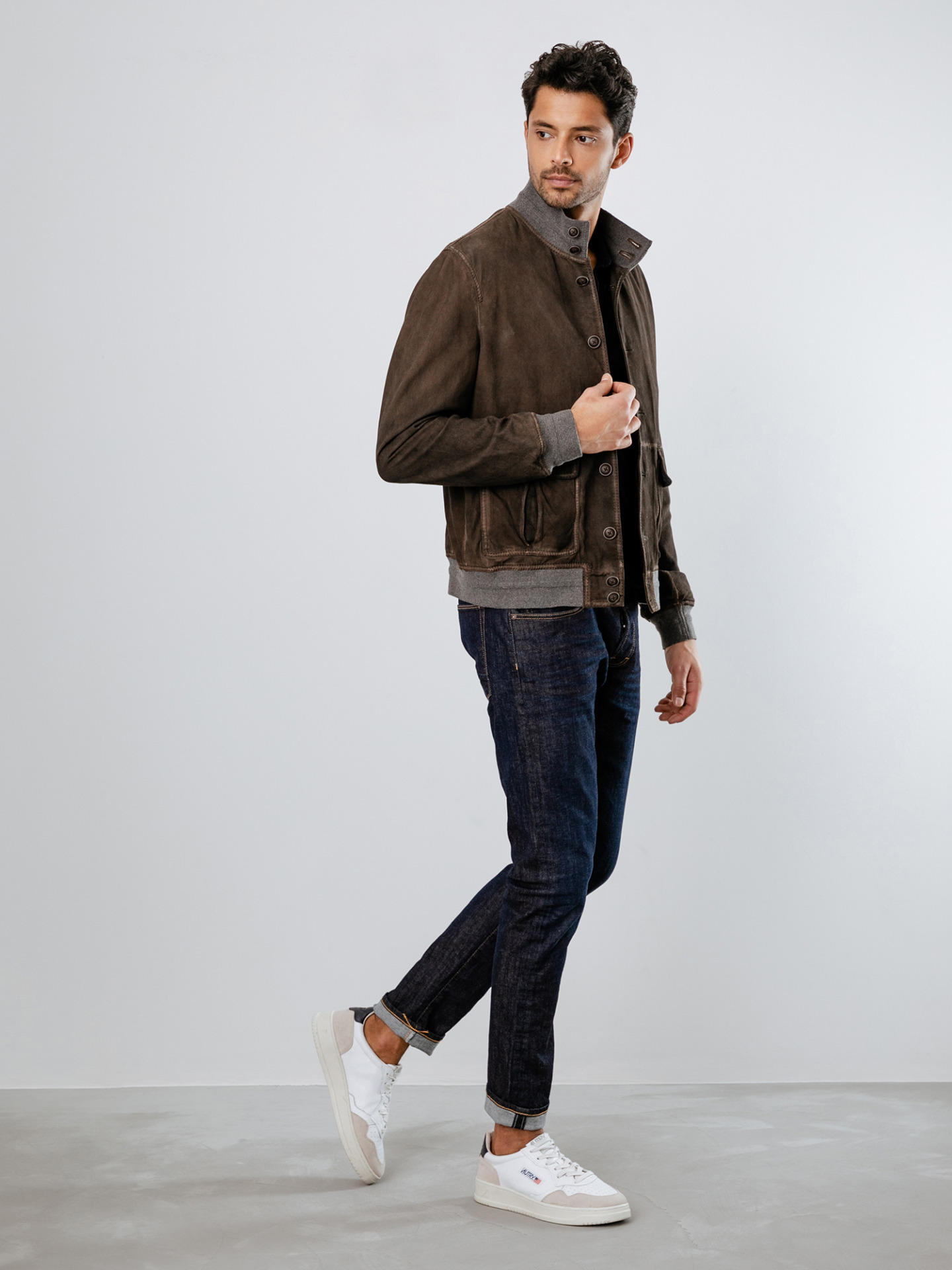 Detailansicht von Velourlederjacke von THE JACK LEATHERS