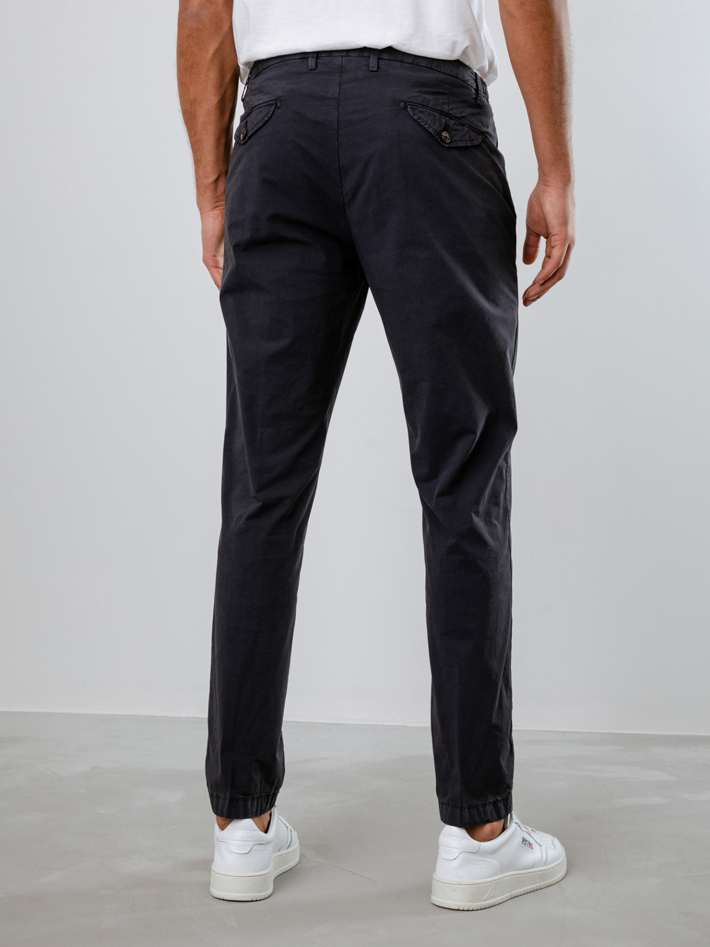 Detailansicht von Lässige Hose mit Tunnelzug von BRIGLIA