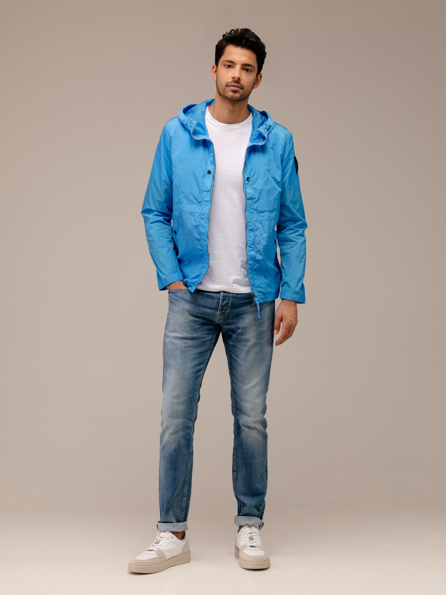 Detailansicht von Leichte Regenjacke von BOMBOOGIE