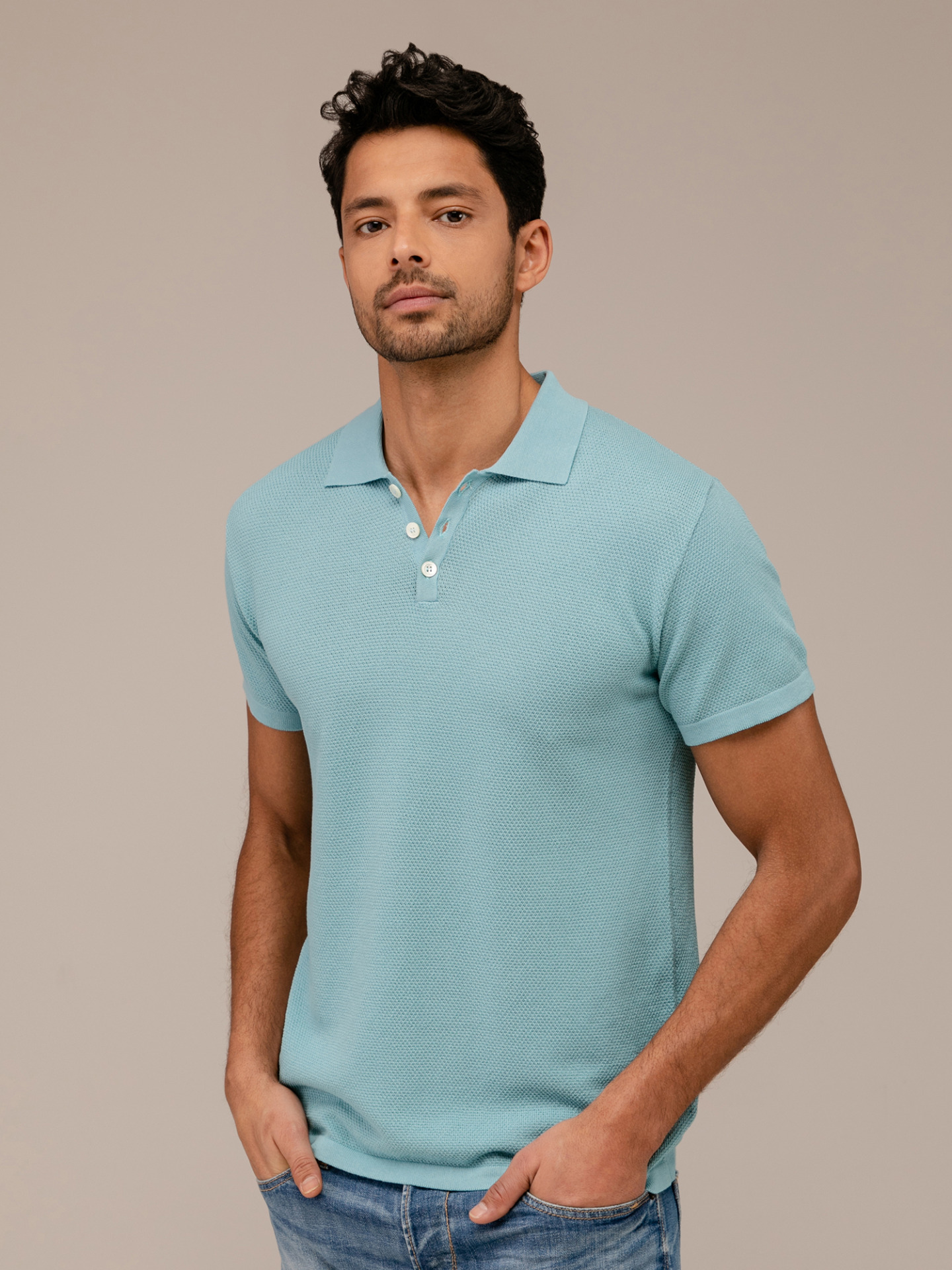 Detailansicht von Kurzarm-Poloshirt aus Baumwolle von DANIELE FIESOLI