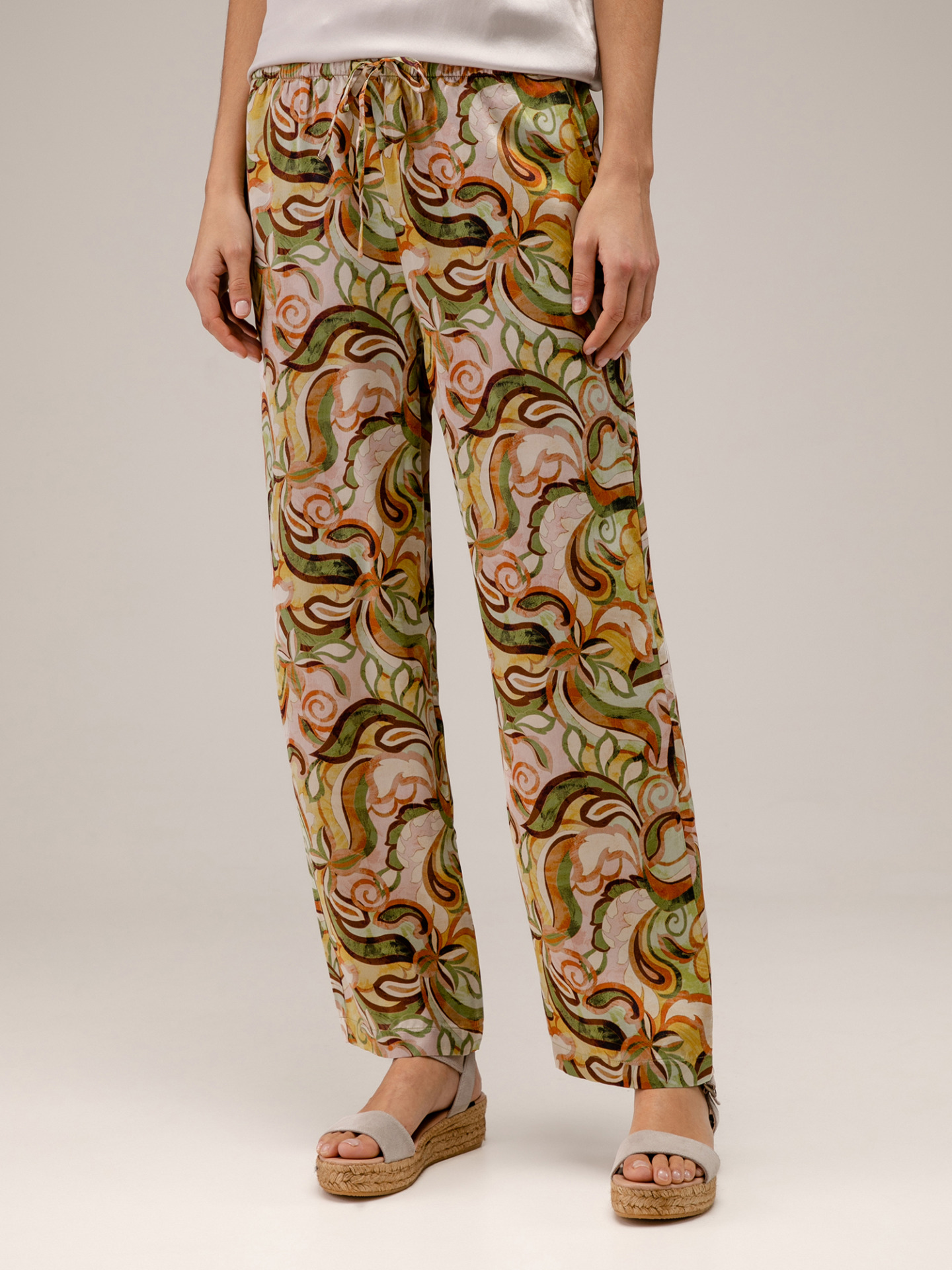 Detailansicht von Lässige Hose aus Seide von DANIELS