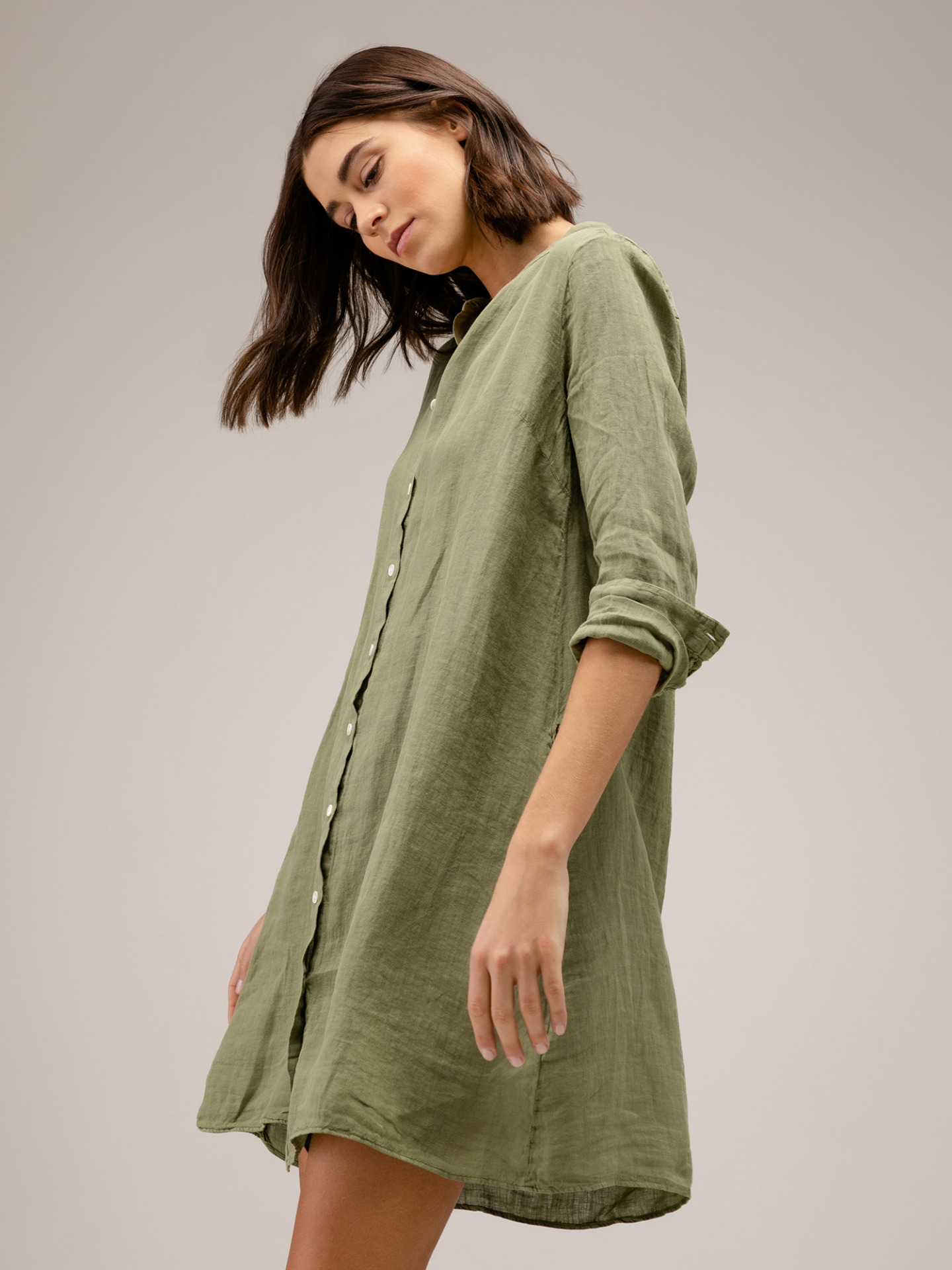 Detailansicht von Kurzes Blusenkleid aus Leinen von BETTER RICH