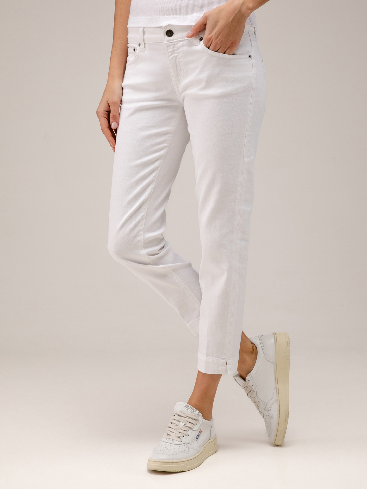 Detailansicht von Slim Fit Jeans von DONDUP