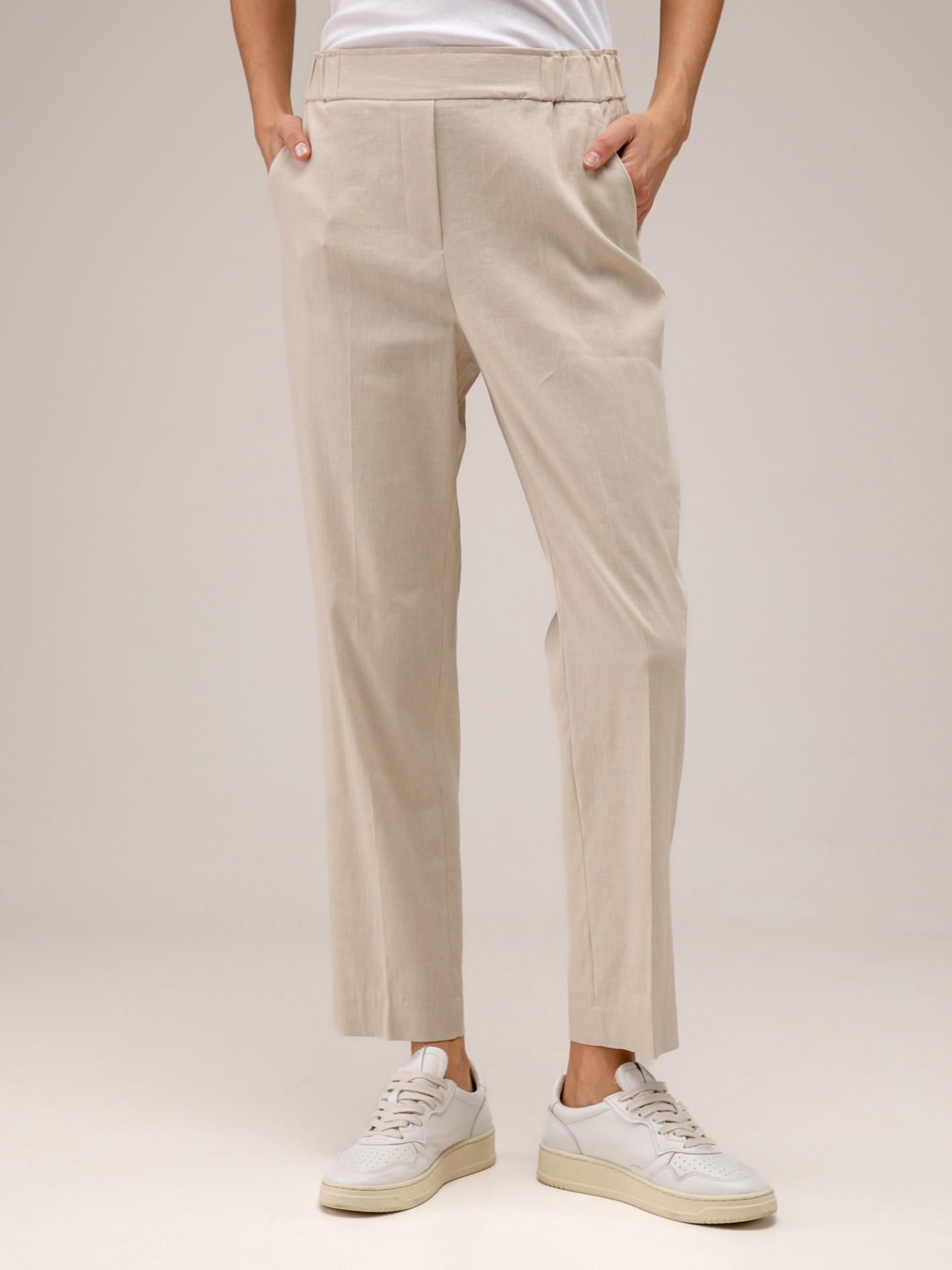 Detailansicht von Lässige Hose aus Leinen von ANTONELLI