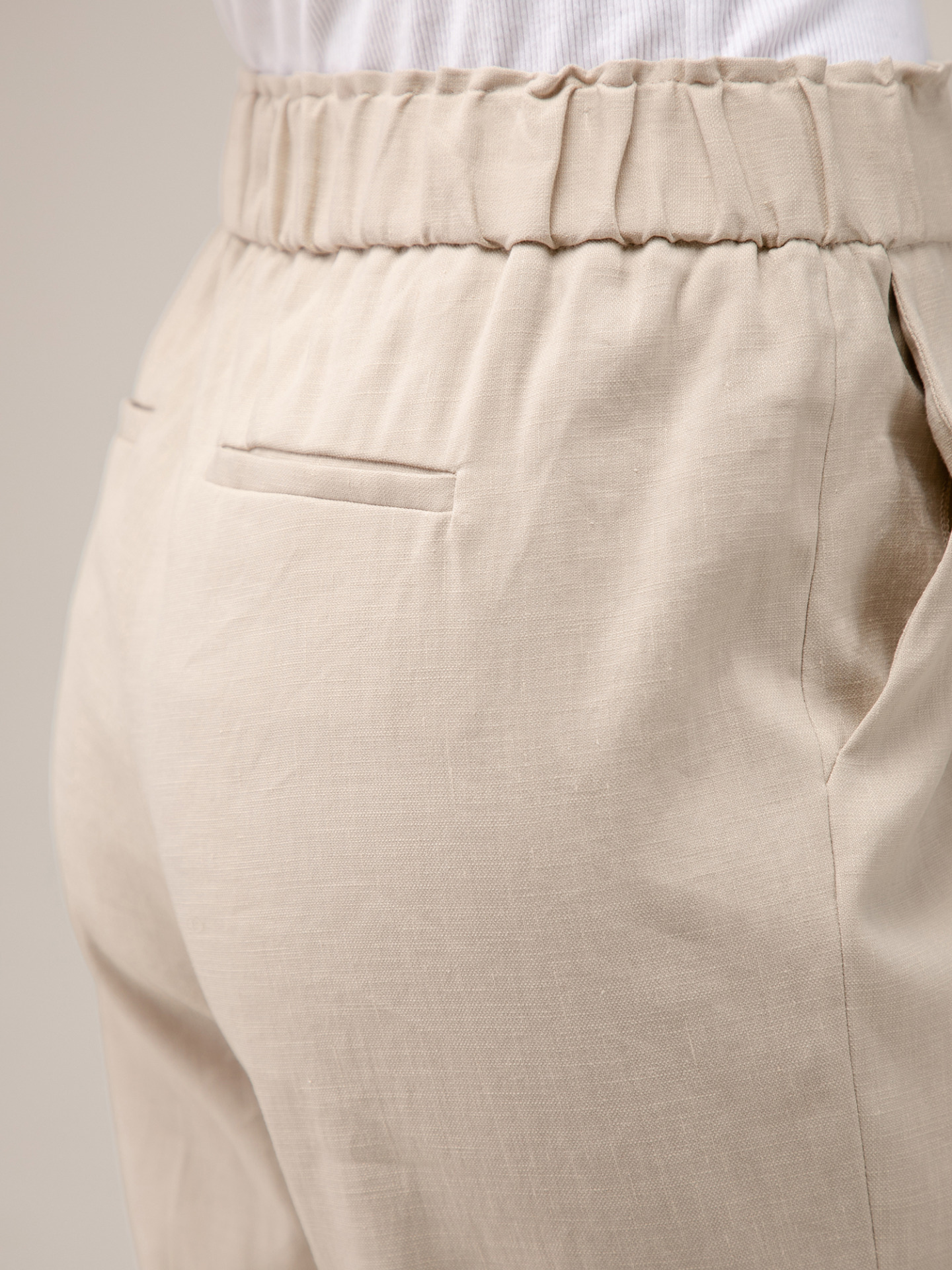 Detailansicht von Lässige Hose aus Leinen von ANTONELLI