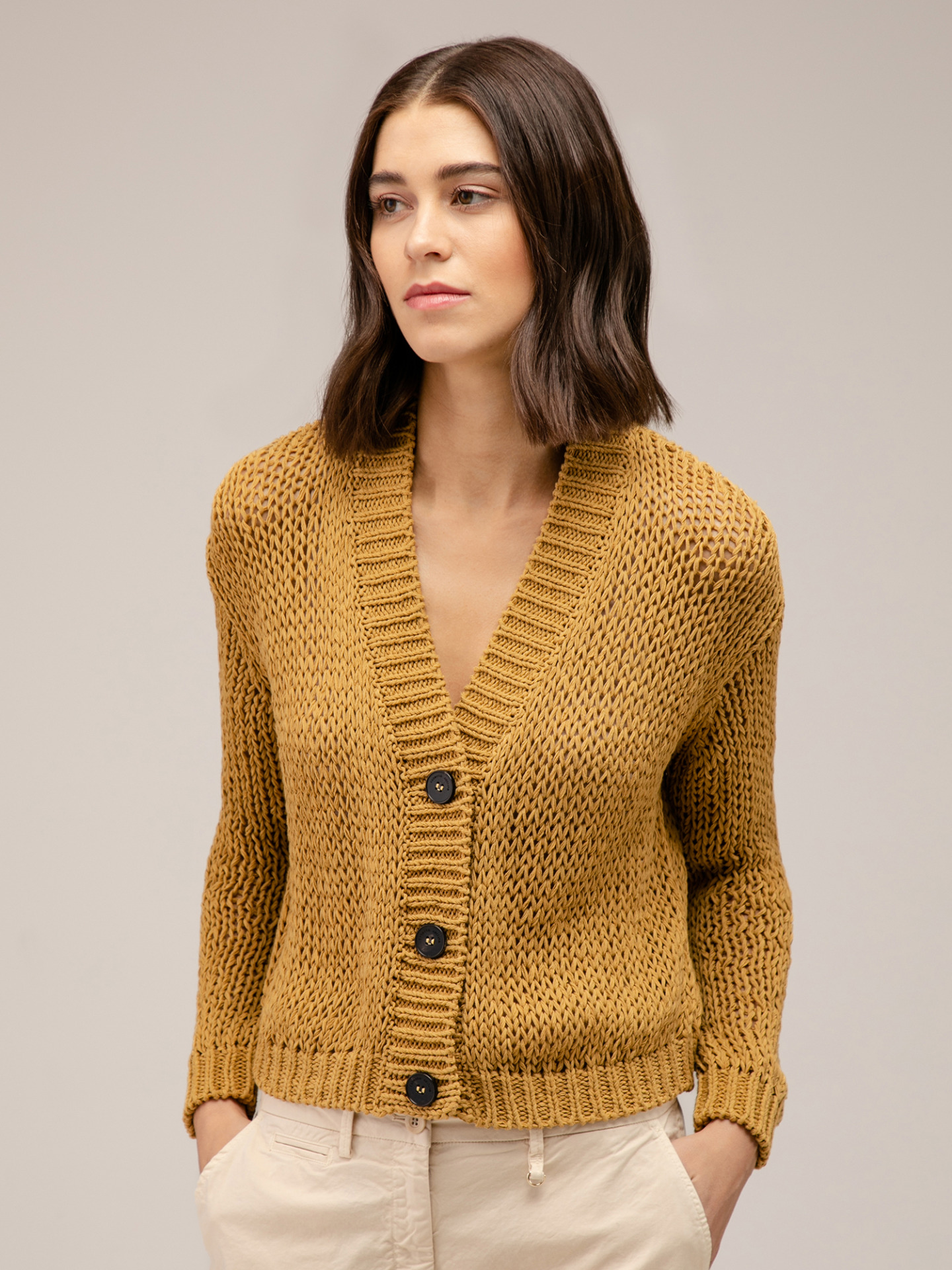 Detailansicht von Strickjacke aus Baumwolle von ROBERTO COLLINA