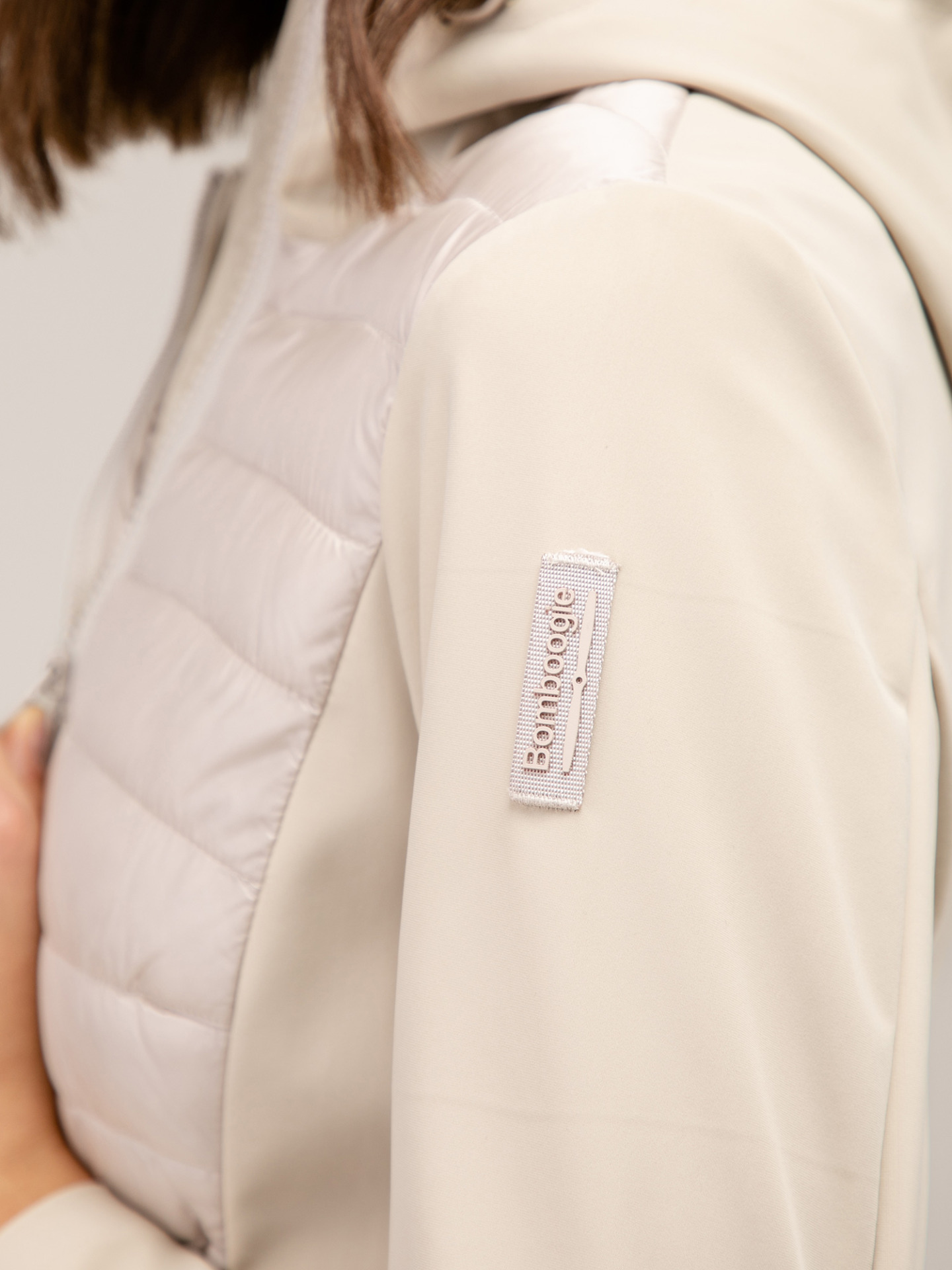 Detailansicht von Steppjacke von BOMBOOGIE