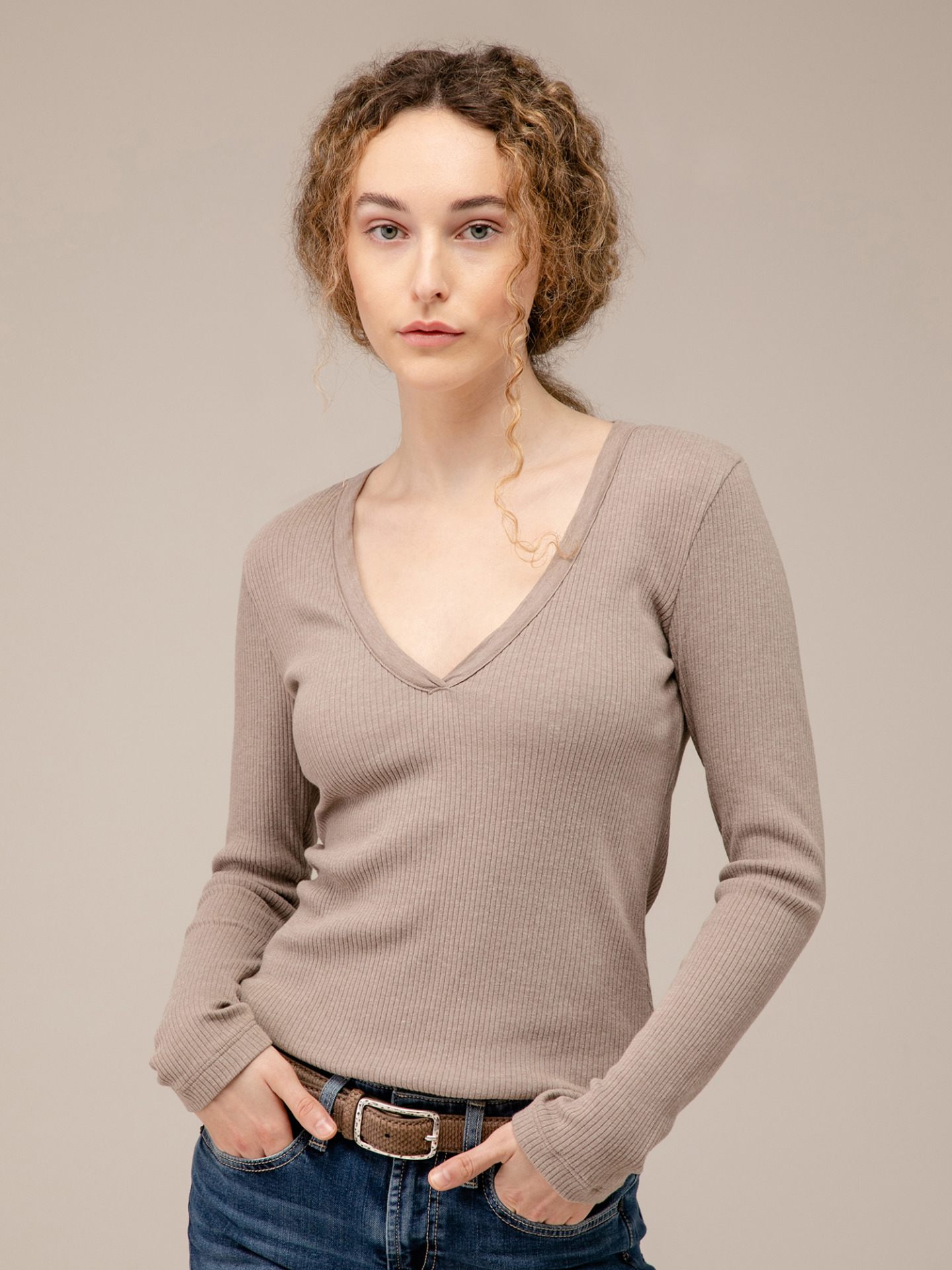 Detailansicht von Langarmshirt aus Baumwolle von JAMES PERSE