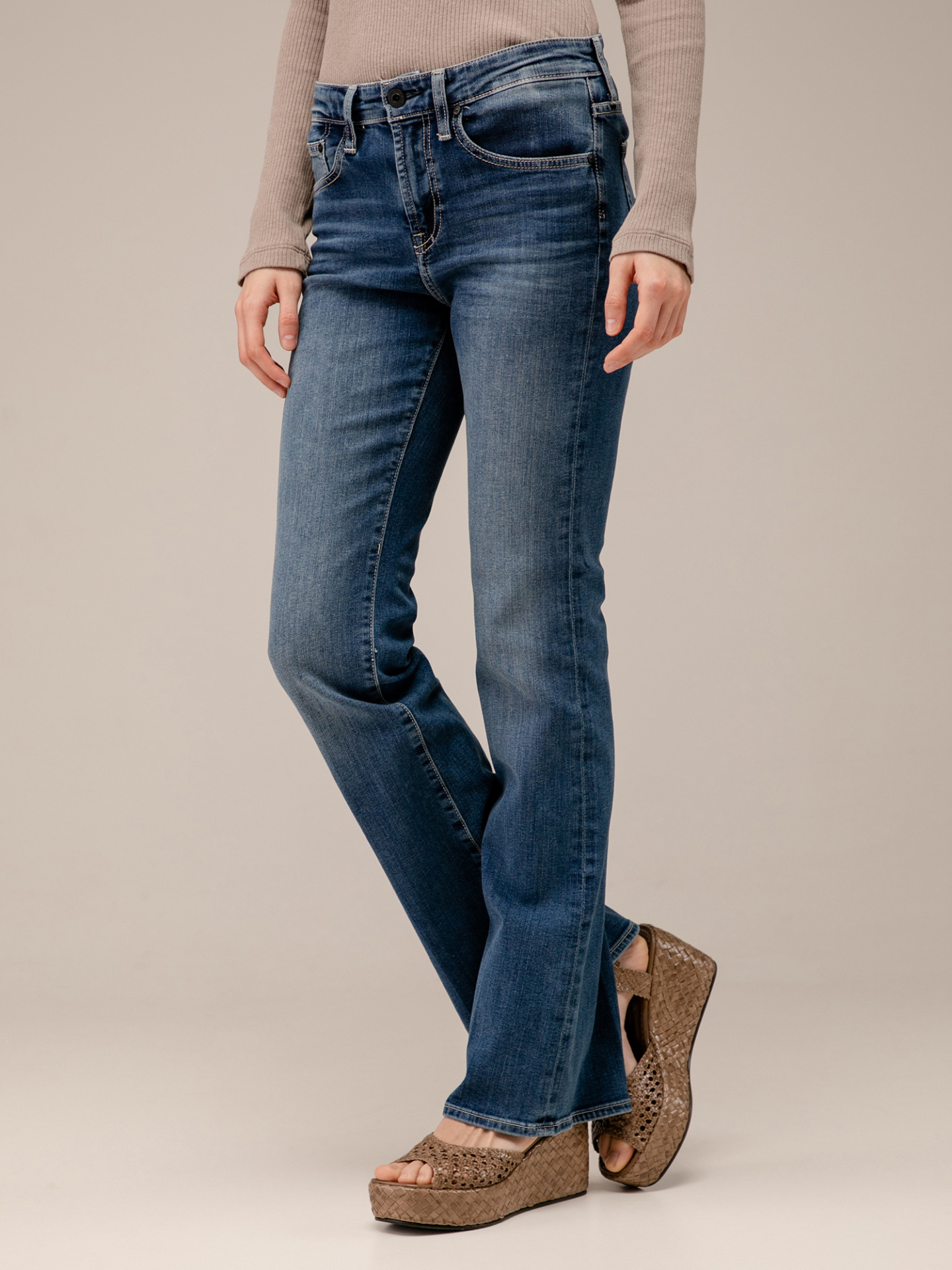 Detailansicht von Bootcut Jeans von ADRIANO GOLDSCHMIED