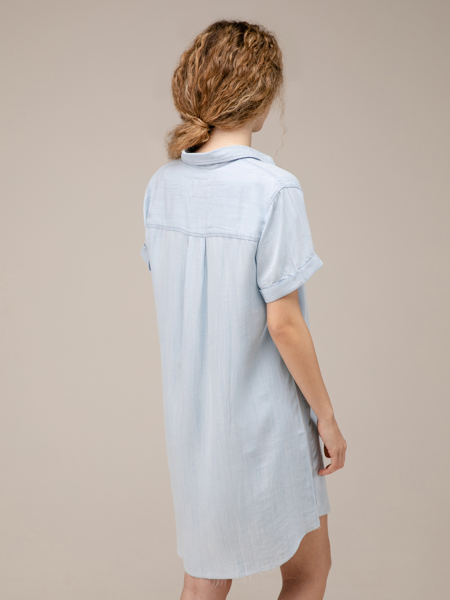 Detailansicht von Kurzes Hemdblusenkleid von RAILS