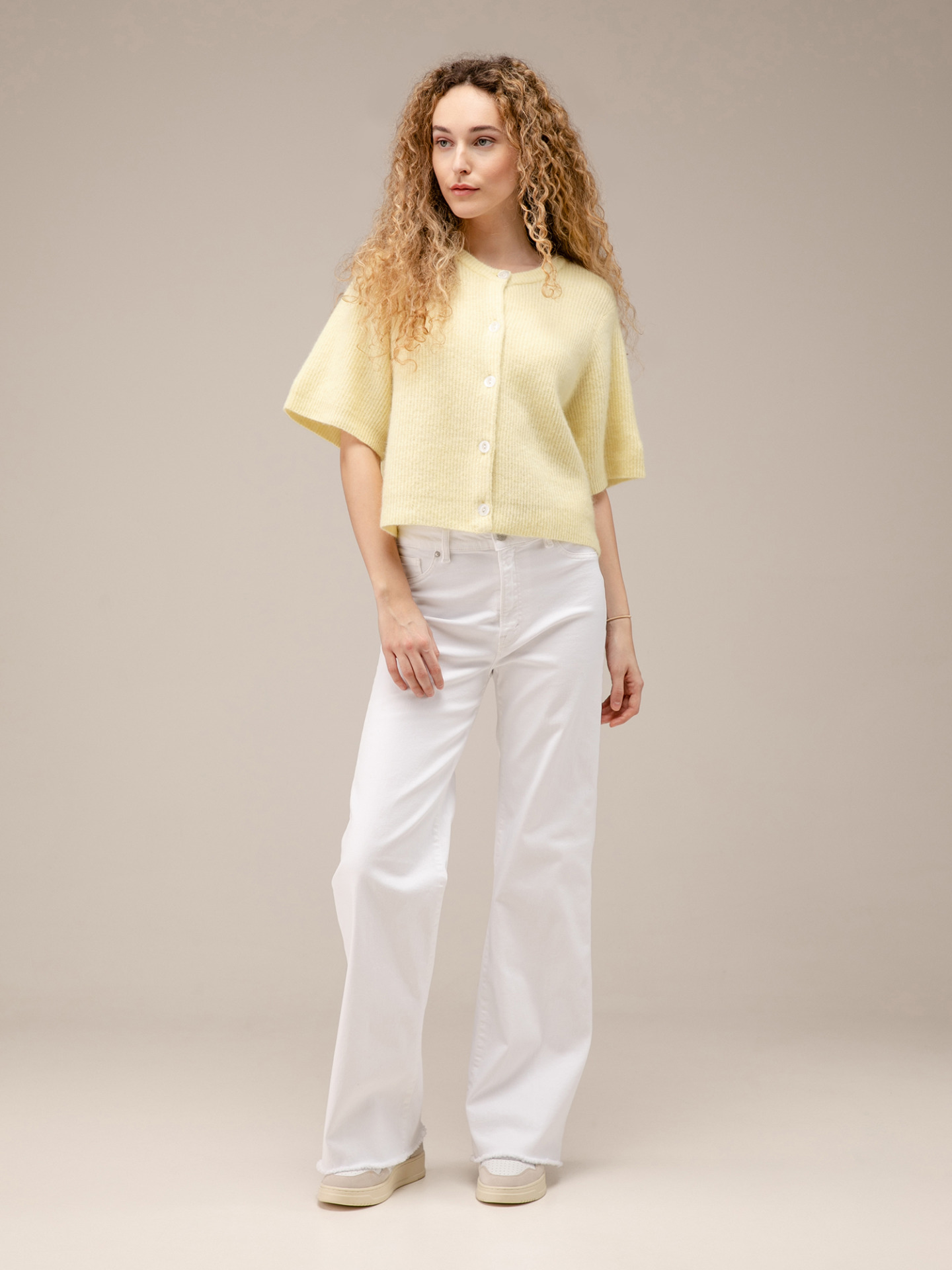 Detailansicht von Kurze Strickjacke von AMERICAN VINTAGE