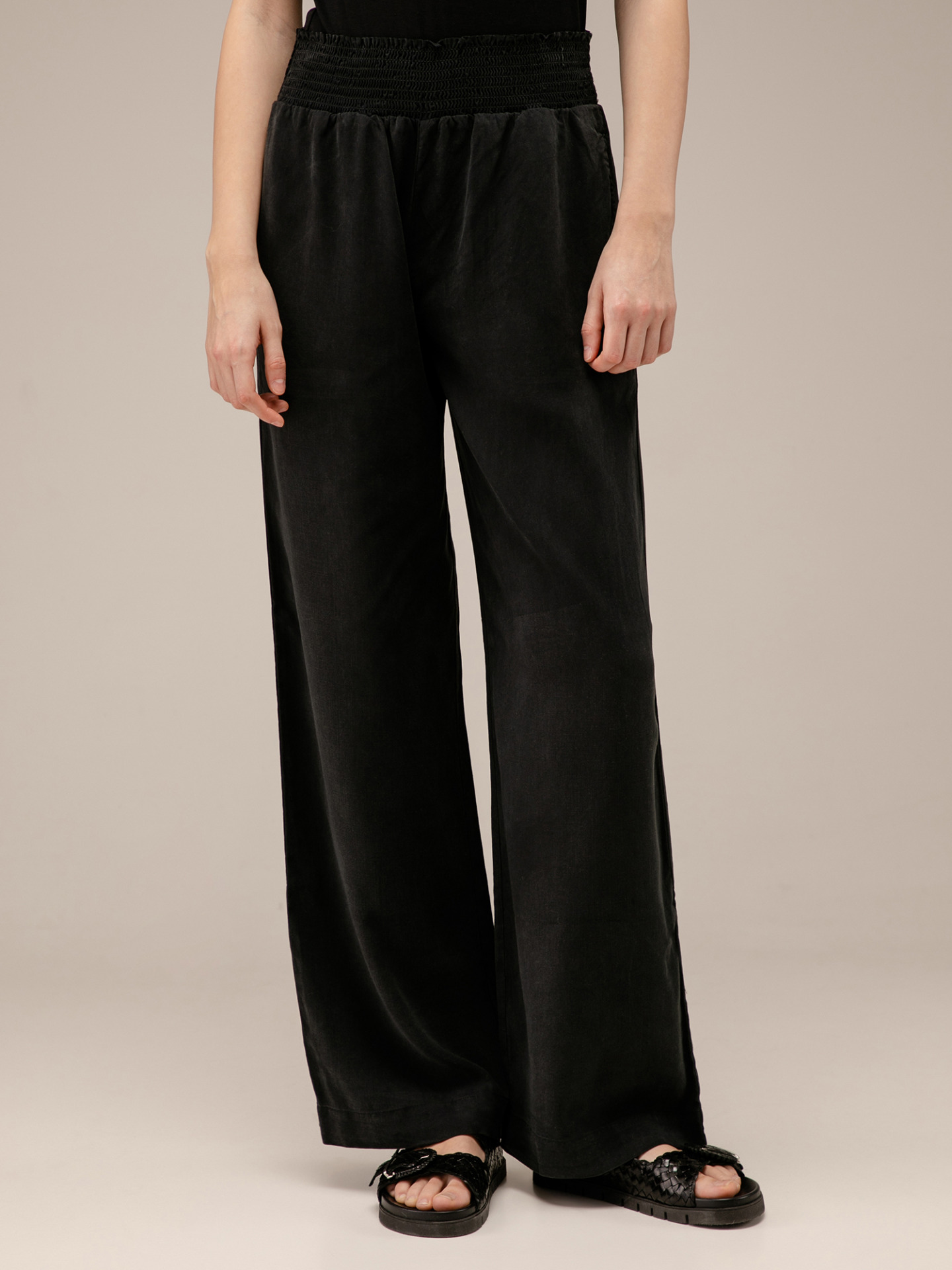 Detailansicht von Lässige Hose von BELLA DAHL