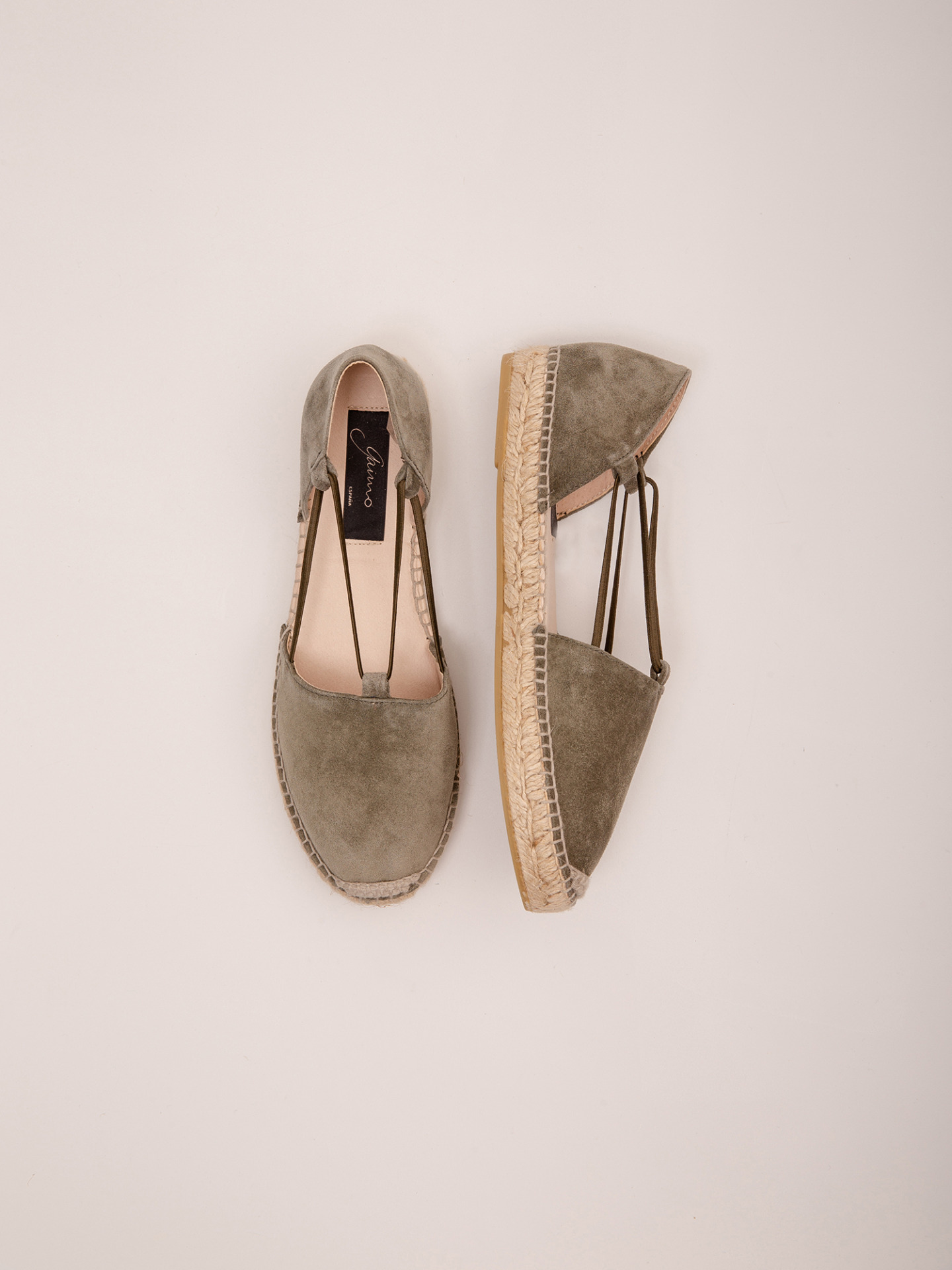 Detailansicht von Espadrilles aus Veloursleder von GAIMO