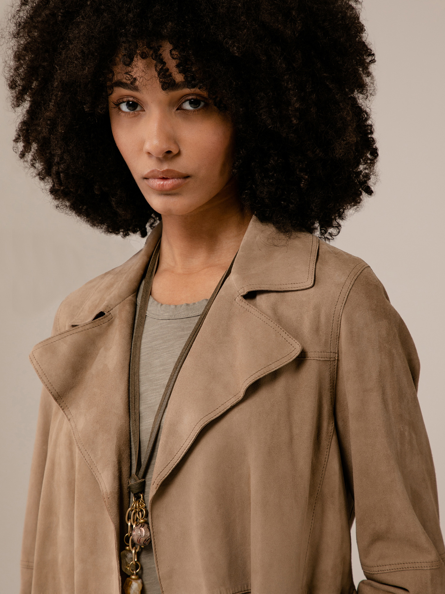 Detailansicht von Nappa-Ledermantel von OAKWOOD