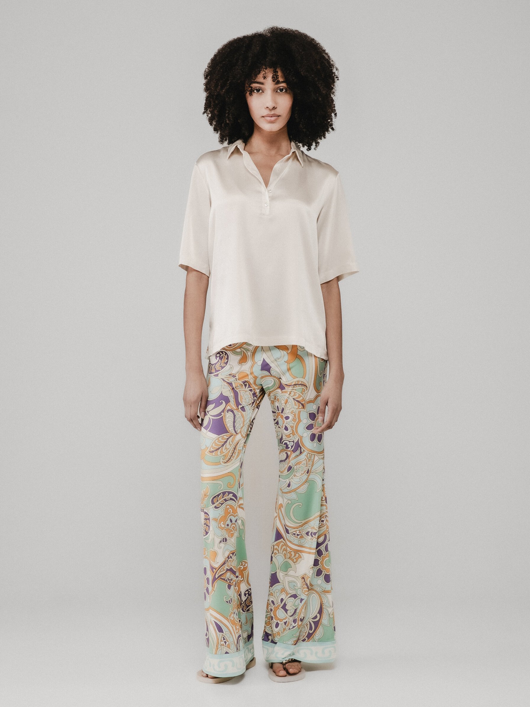 Detailansicht von Kurzarm-Seidenbluse von ANTONELLI