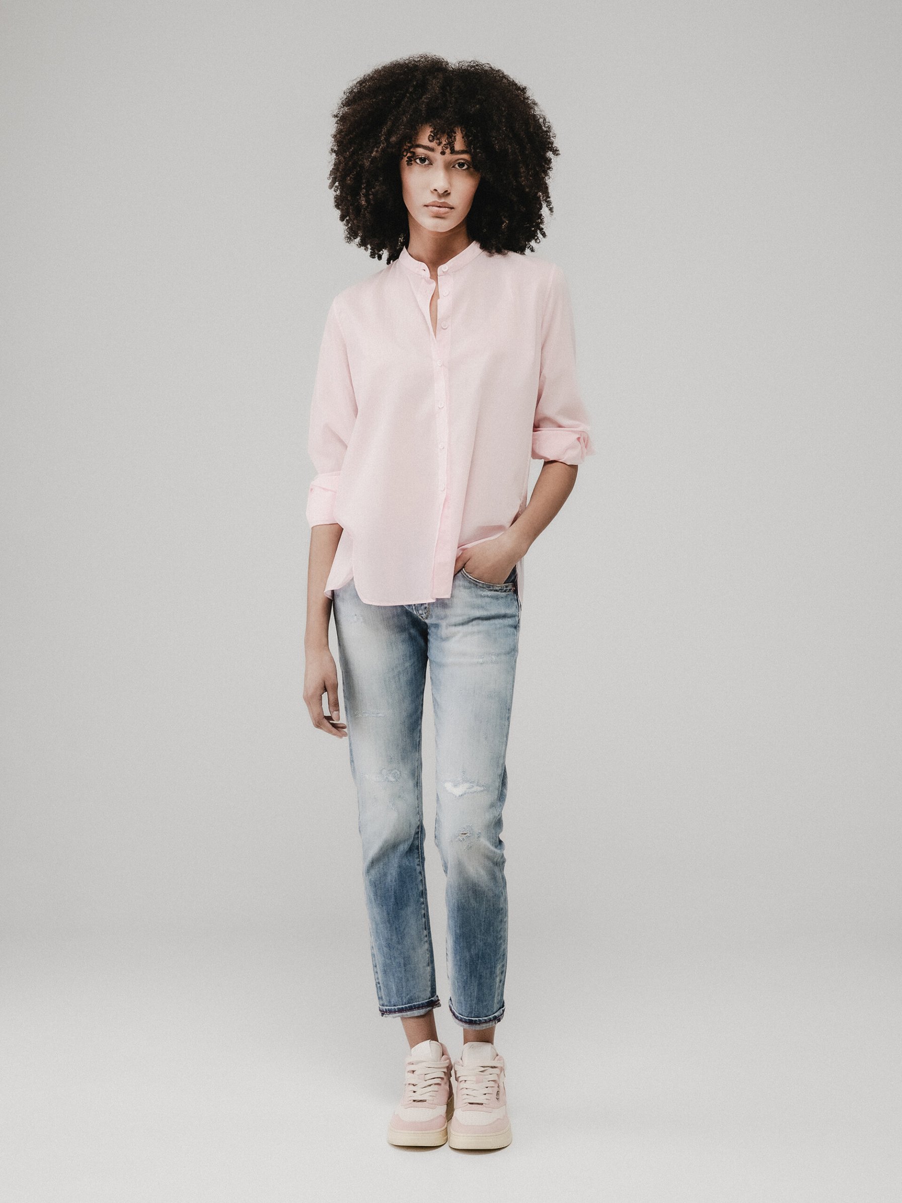 Detailansicht von Destroyed Skinny Jeans von LE TEMPS DES CERISES