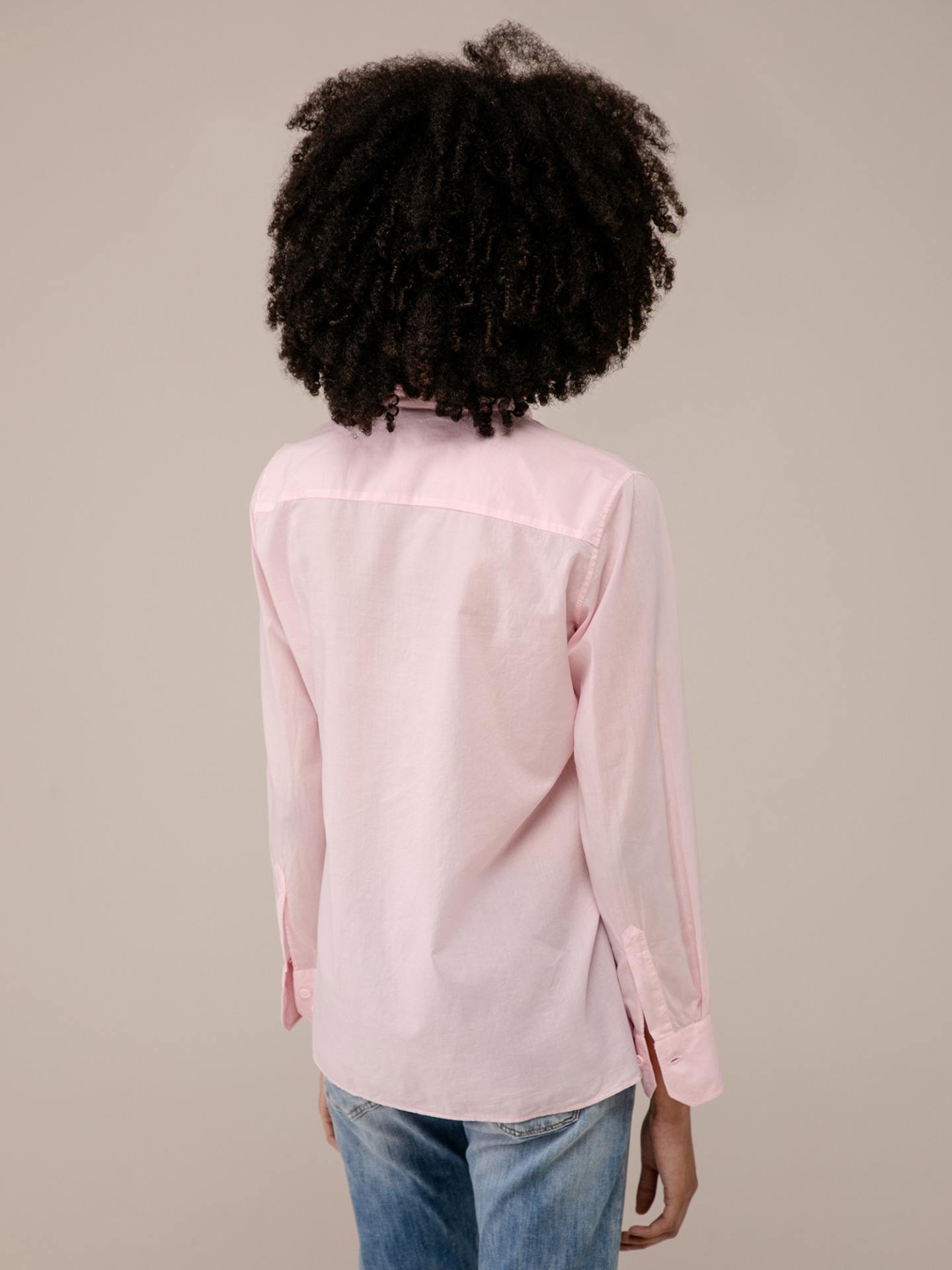 Detailansicht von Baumwollbluse mit Stehkragen von AGLINI