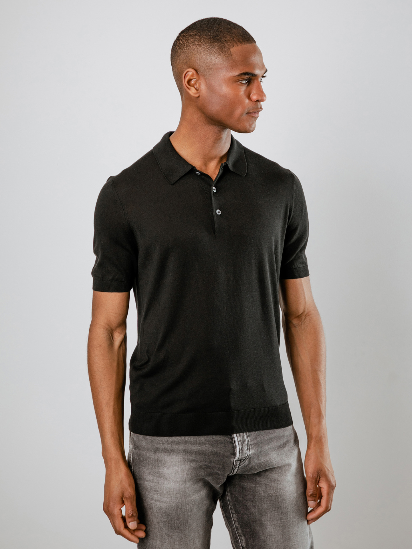 Detailansicht von Poloshirt aus Seide von GRAN SASSO