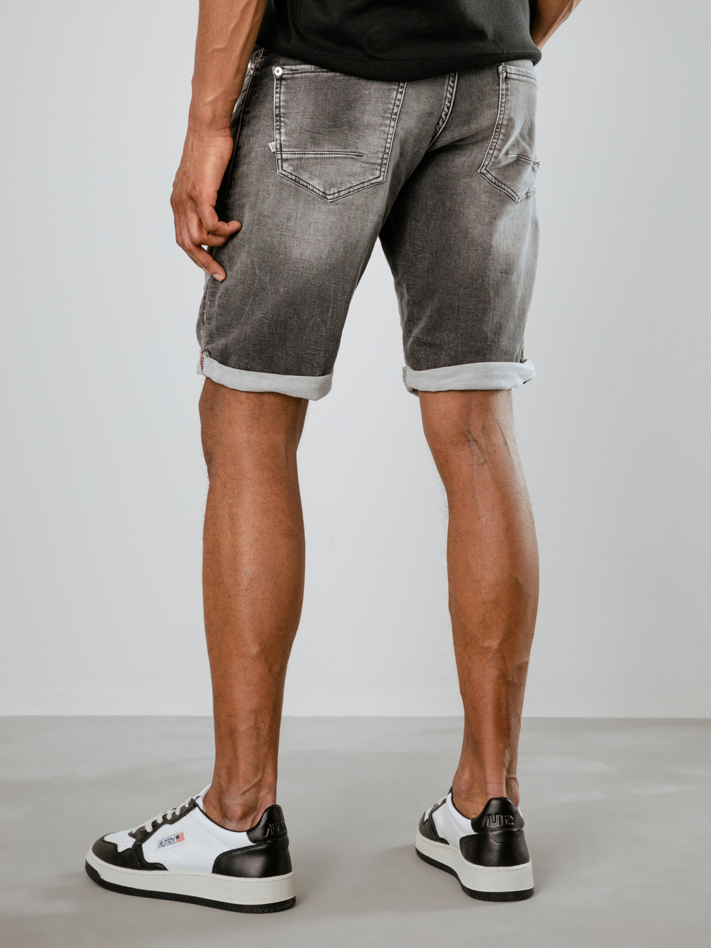 Detailansicht von Bermudas von LE TEMPS DES CERISES