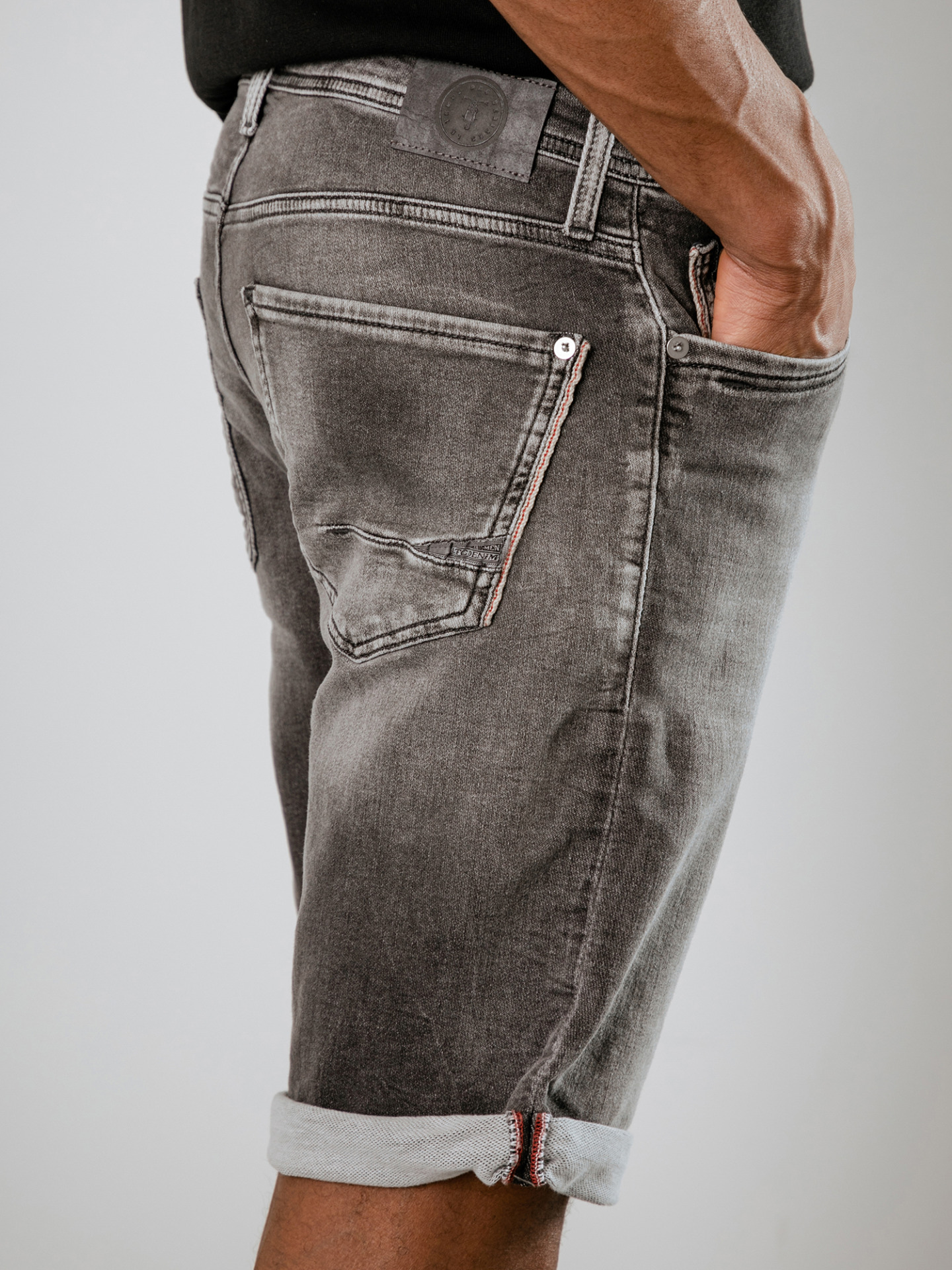 Detailansicht von Bermudas von LE TEMPS DES CERISES