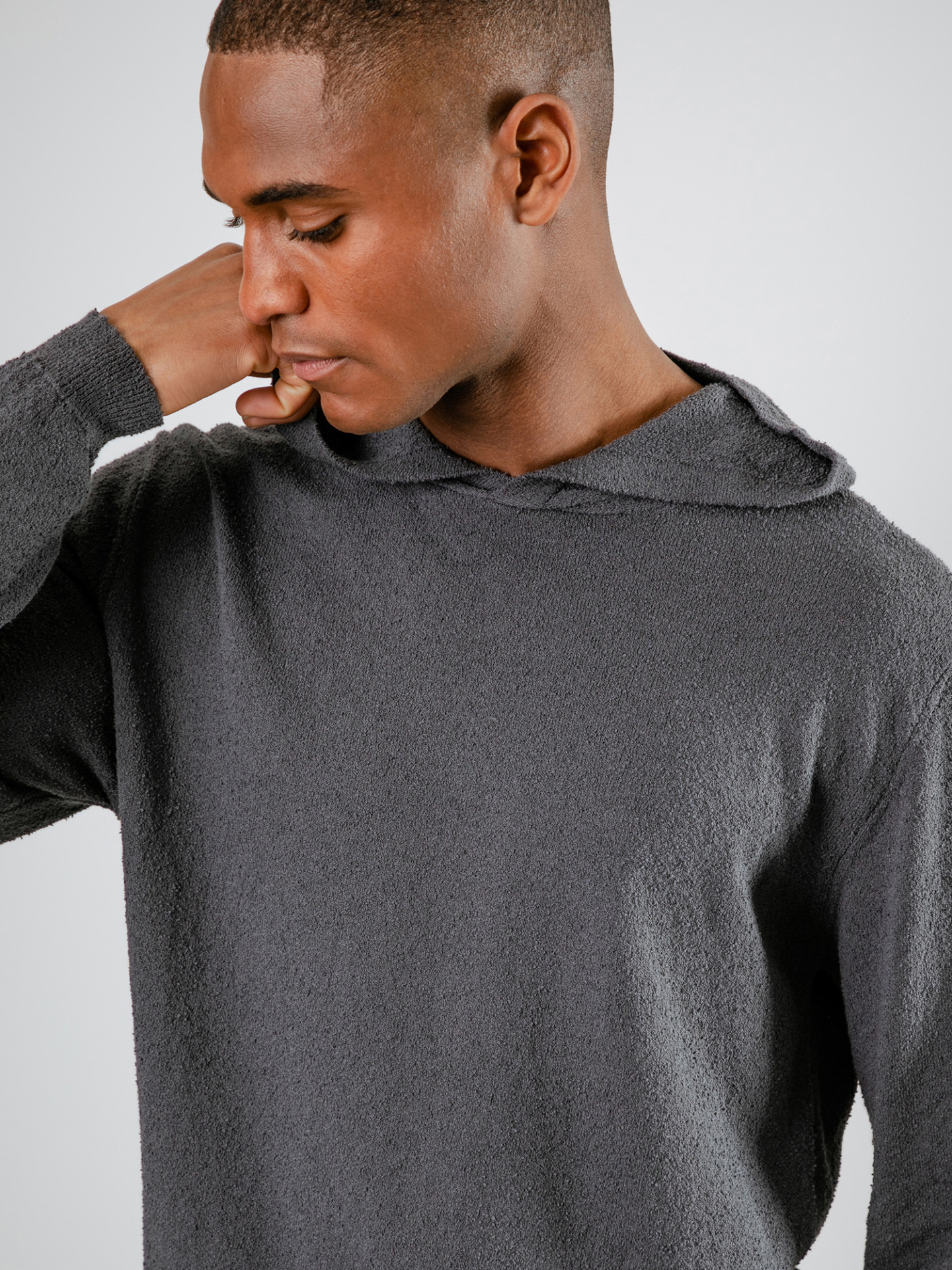 Detailansicht von Hoodie in Frotteeoptik von DANIELE FIESOLI