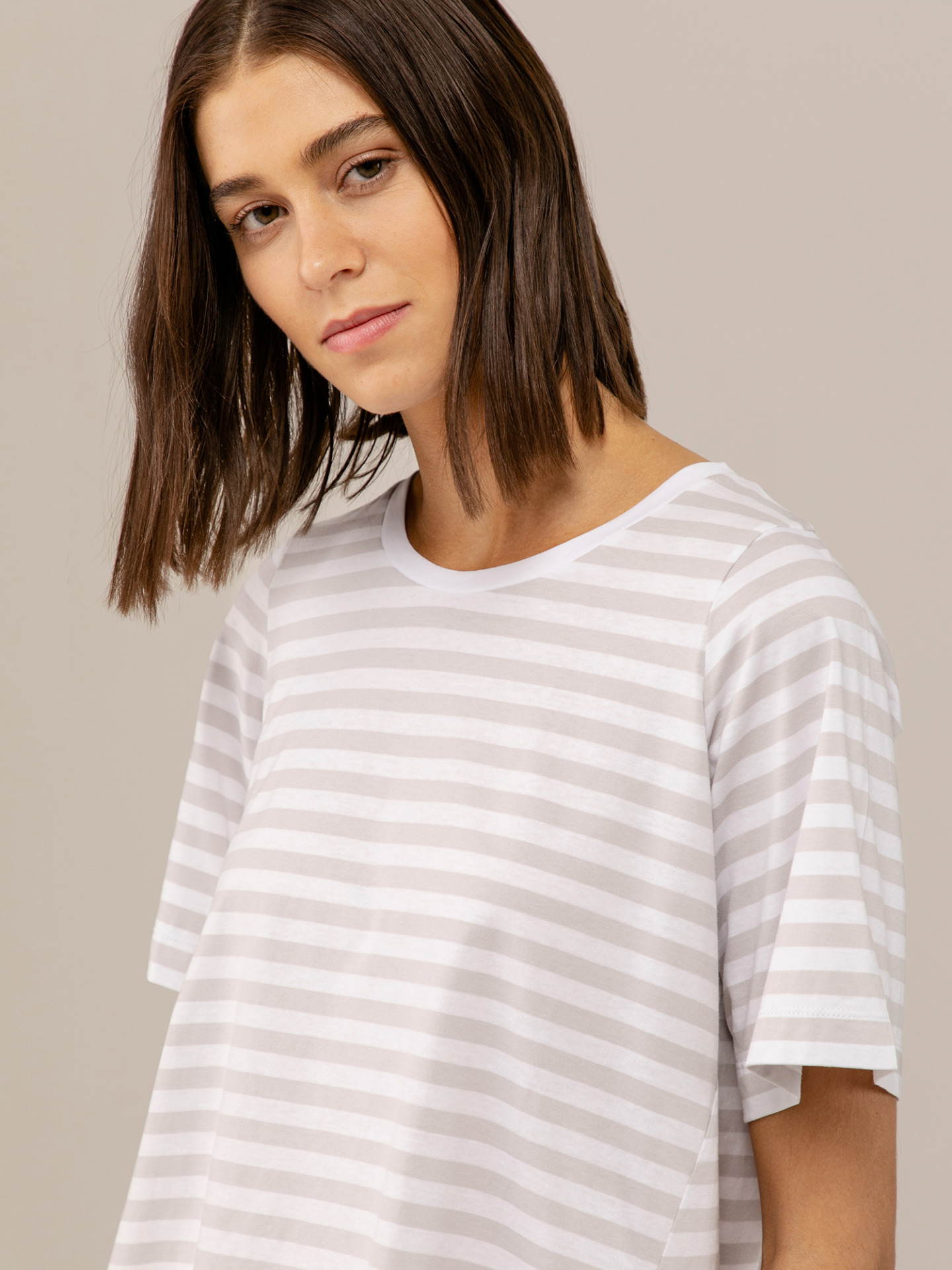 Detailansicht von T-Shirt aus Baumwolle von LIS LAREIDA