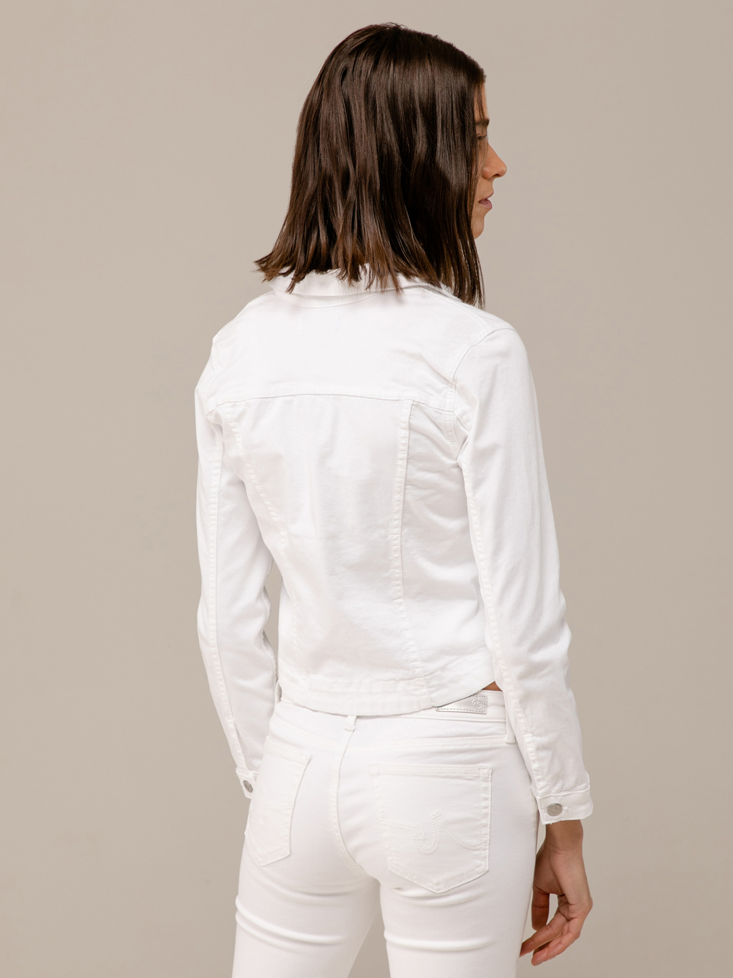 Detailansicht von Jeansjacke von LE TEMPS DES CERISES