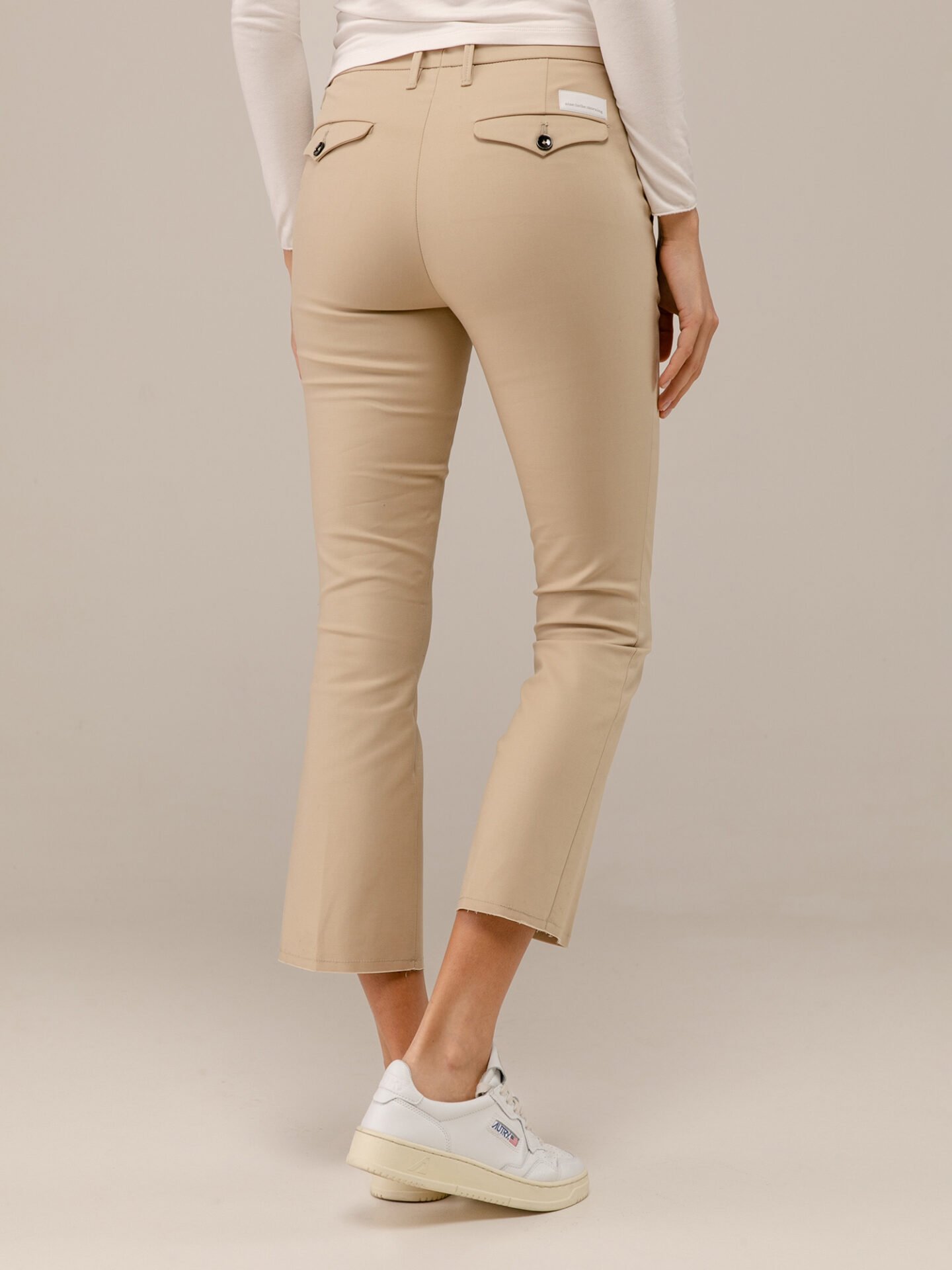 Detailansicht von Cropped Bootcut Hose von NINE IN THE MORNING