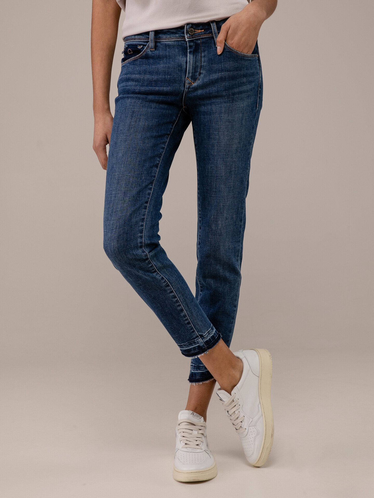 Detailansicht von Skinny Fit Jeans von DAWN