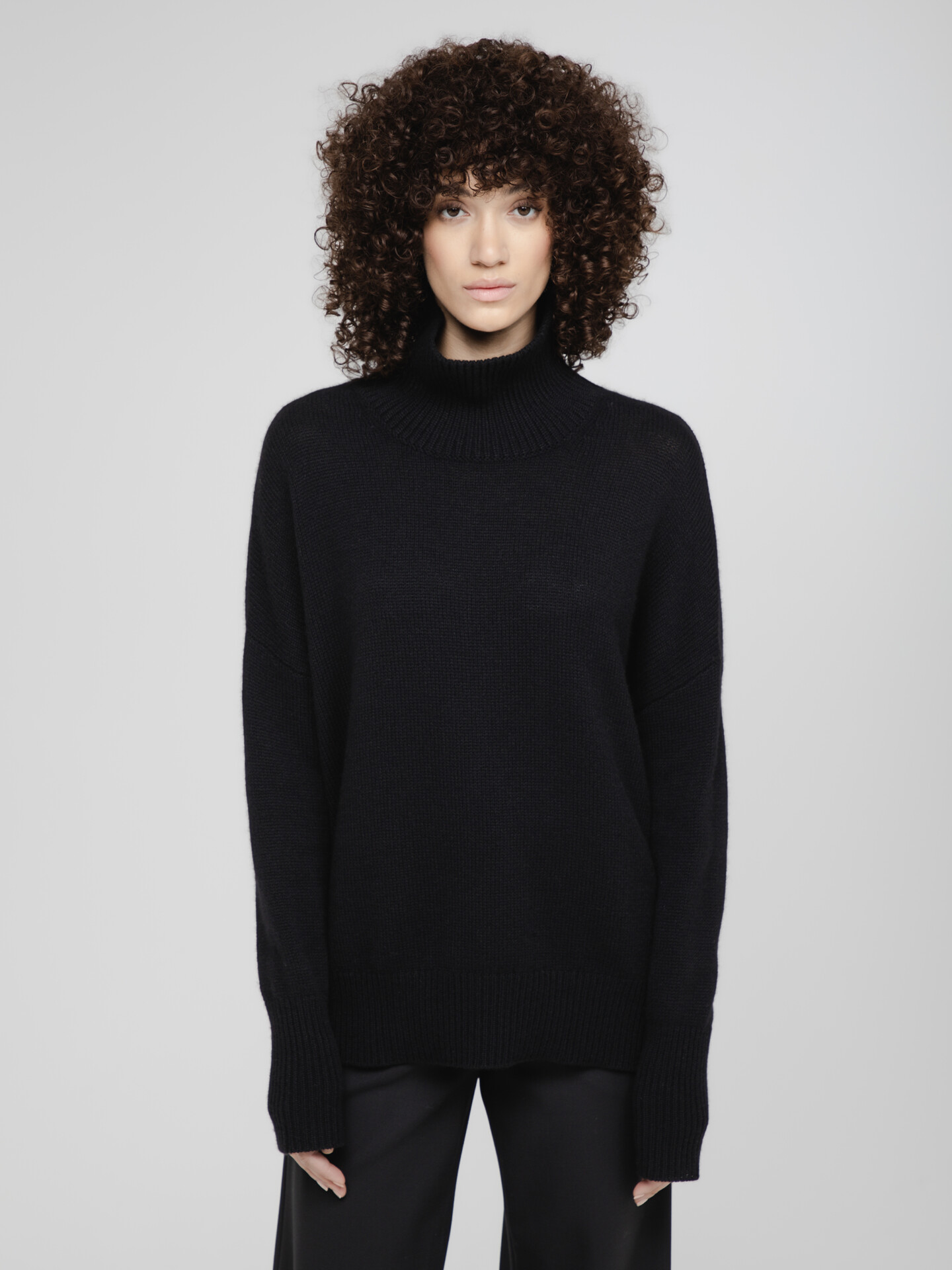 Detailansicht von Turtleneck Pullover aus Cashmere von LISA YANG