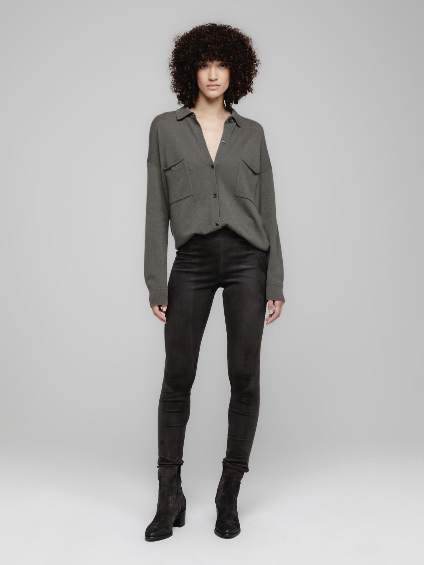 Detailansicht von Velour-Lederhose von ARMA