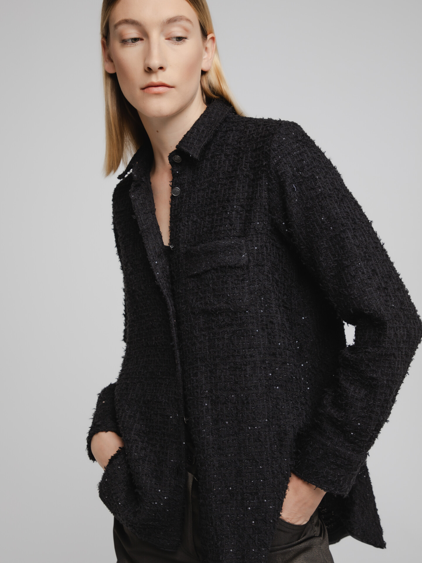 Detailansicht von Hemdbluse von LIS LAREIDA