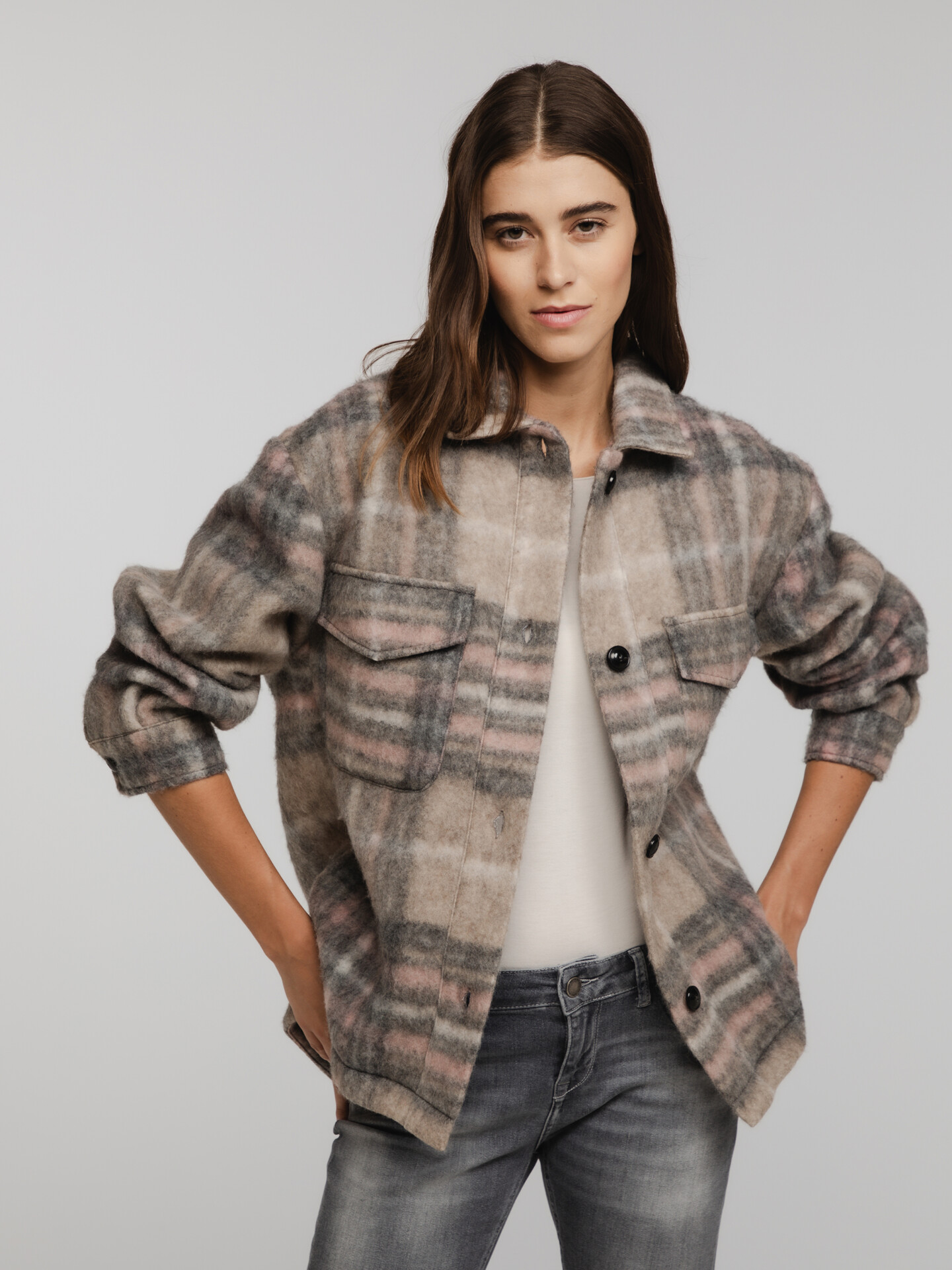 Detailansicht von Hemdjacke von BETTER RICH