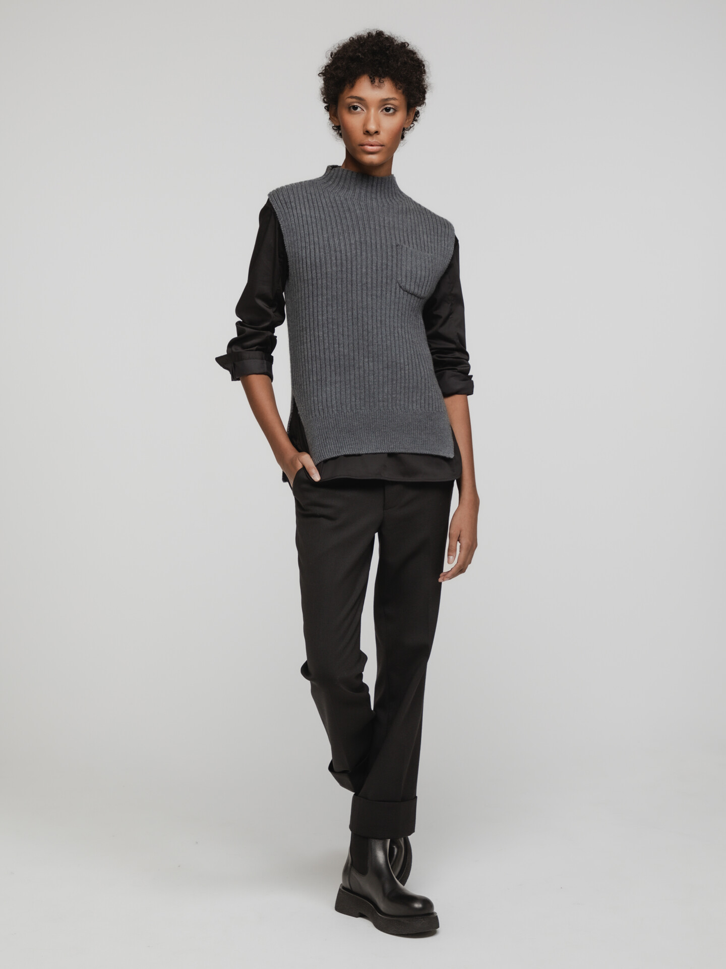 Detailansicht von Pullunder aus Merinowolle von DANIELS