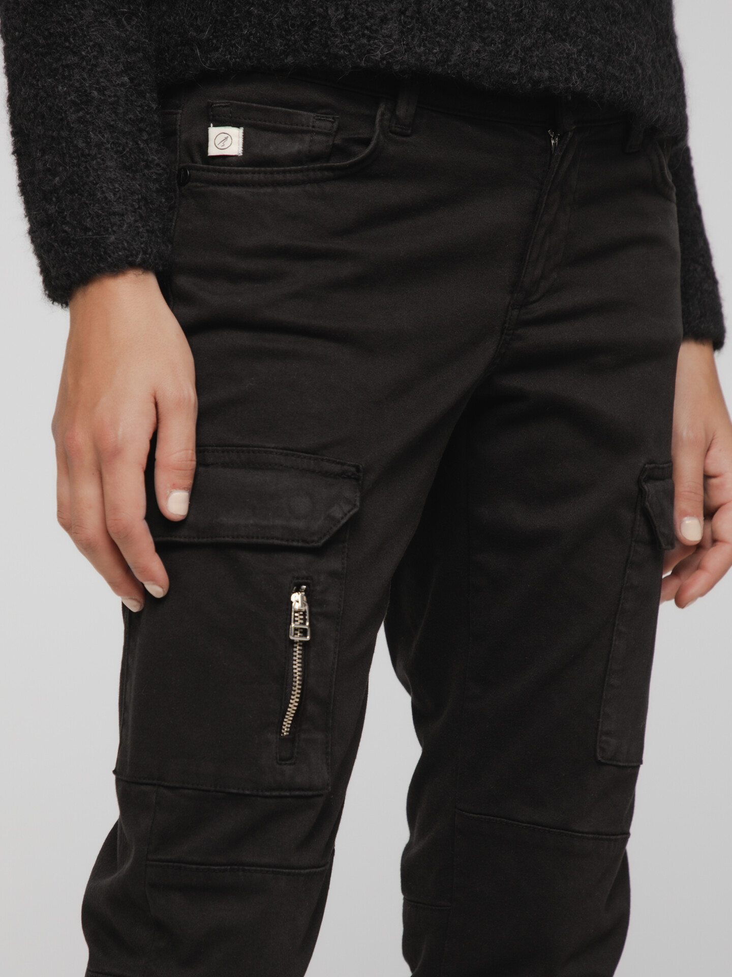 Detailansicht von Cargohose von GOLDGARN