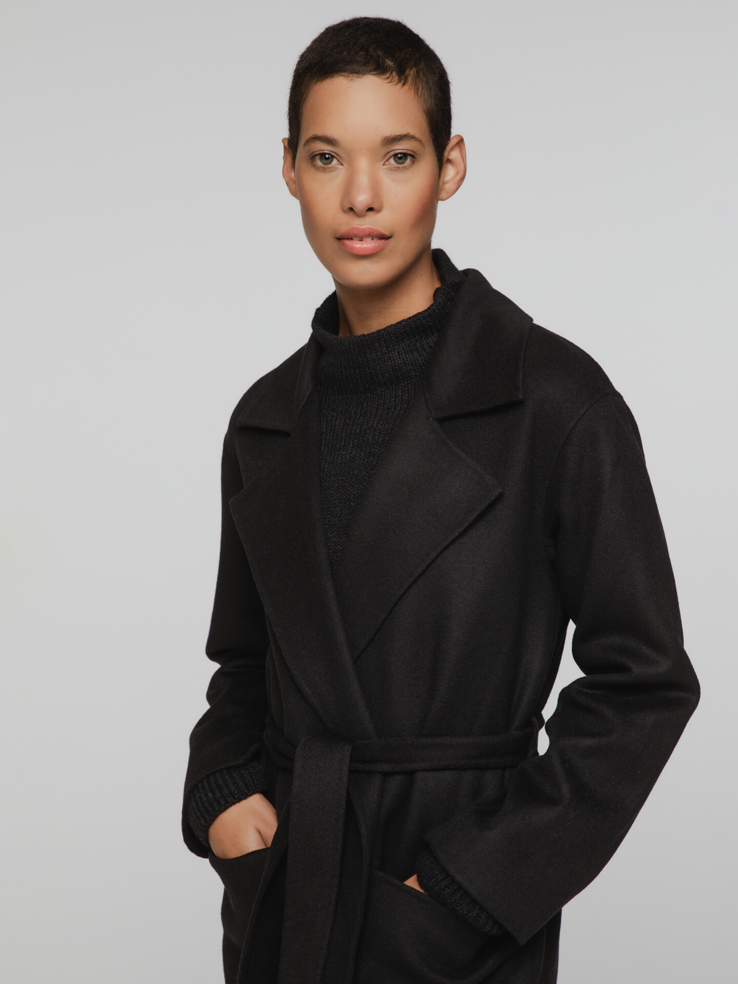 Detailansicht von Langer Wollmantel von OAKWOOD