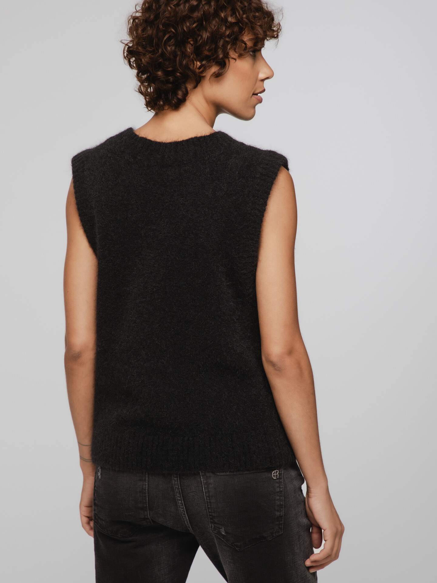 Detailansicht von Pullunder von JOHNNY LOVE