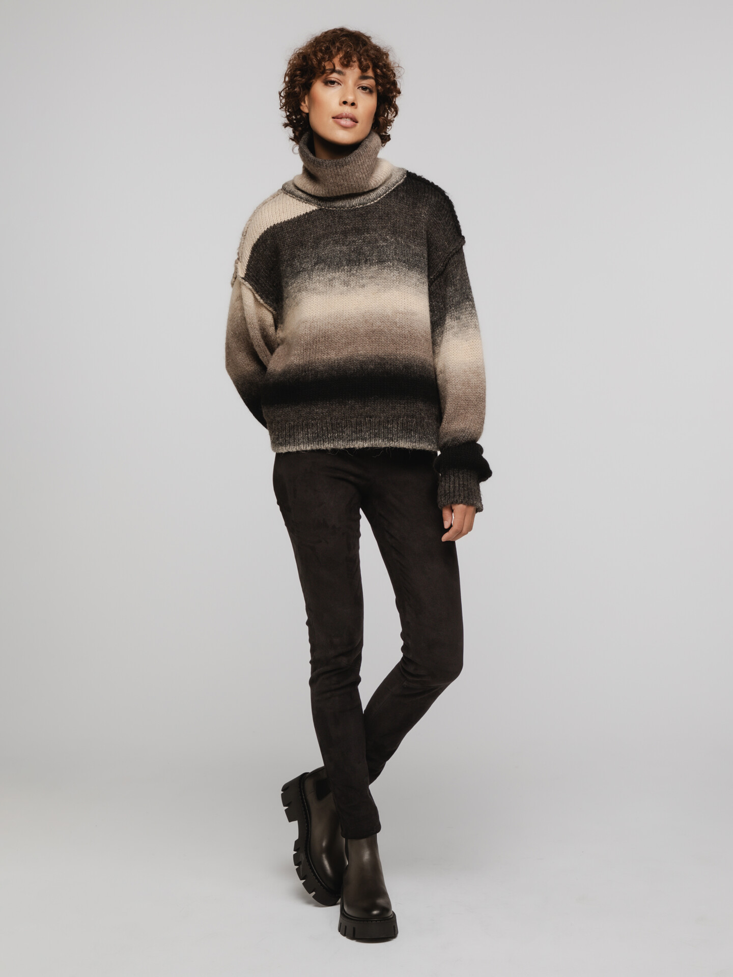 Detailansicht von Velour-Lederhose von ARMA