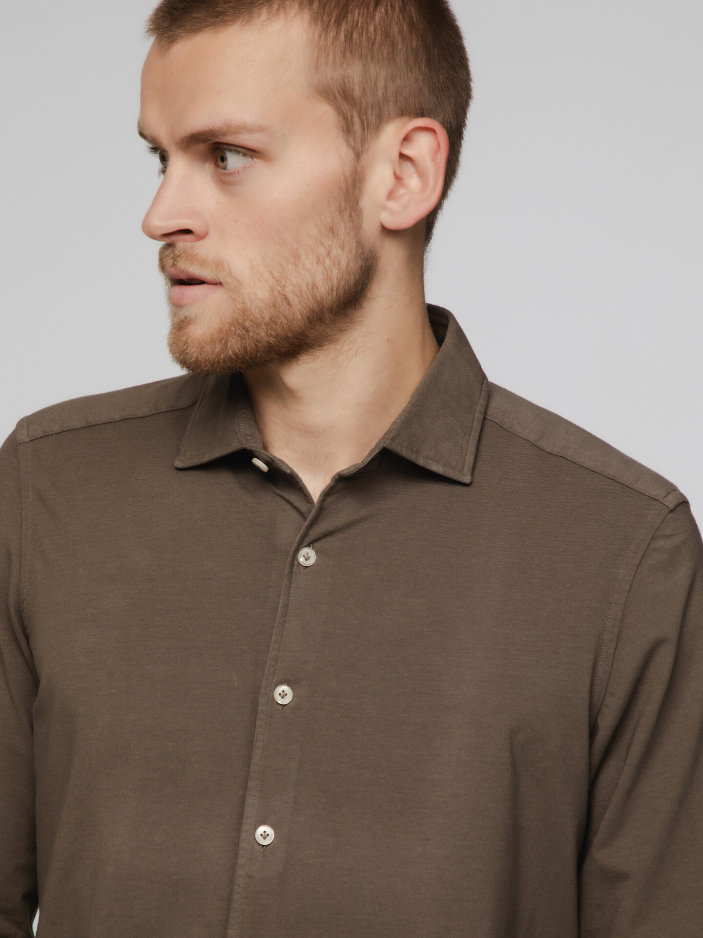 Detailansicht von Baumwollhemd mit Haifischkragen von SONRISA