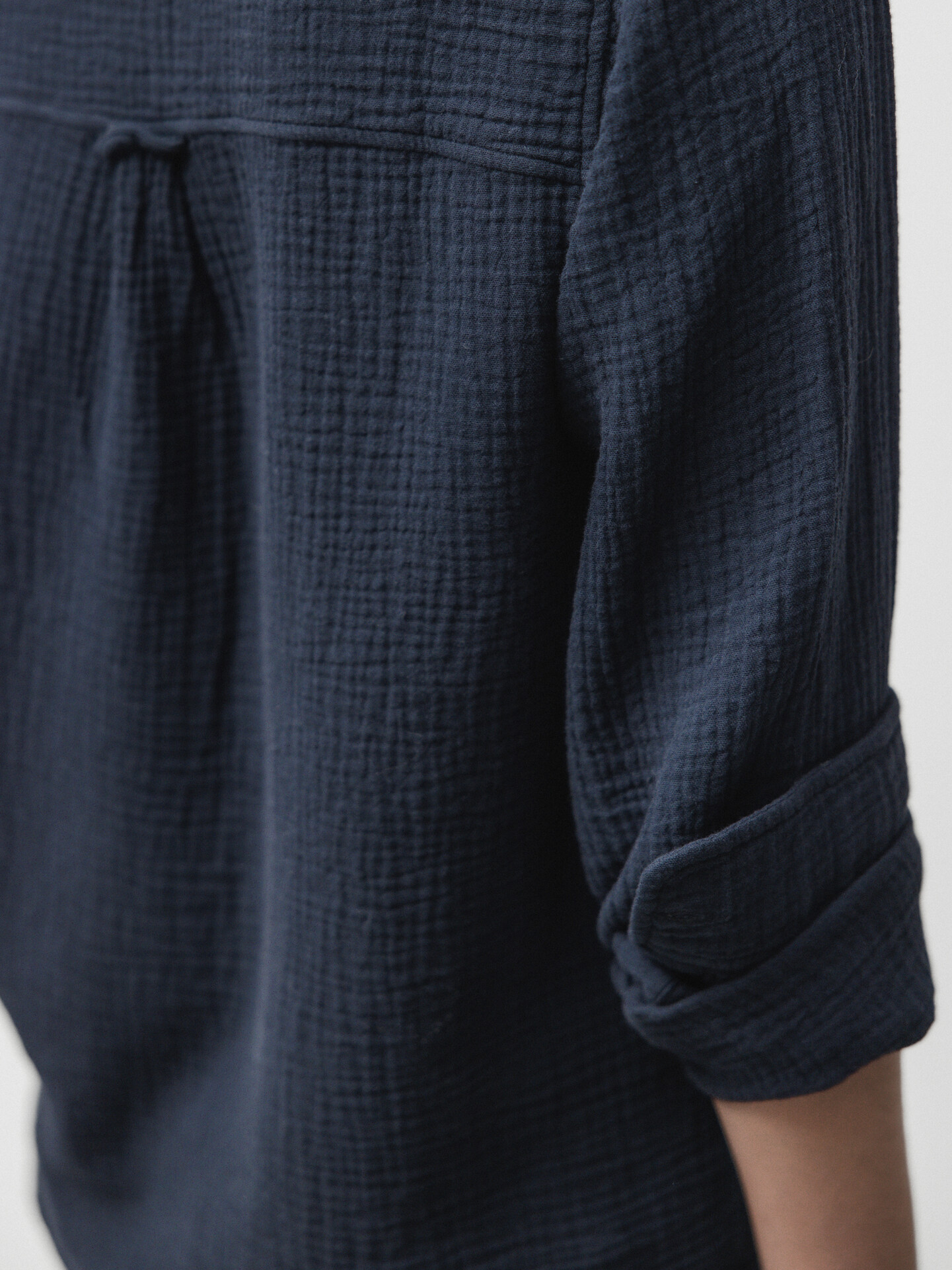 Detailansicht von Musselinbluse von DANIELS