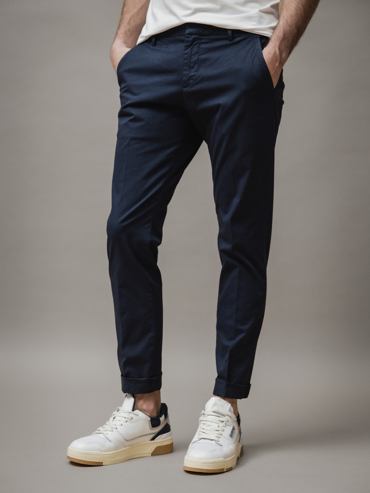 Detailansicht von Chinohose aus Baumwolle von DONDUP