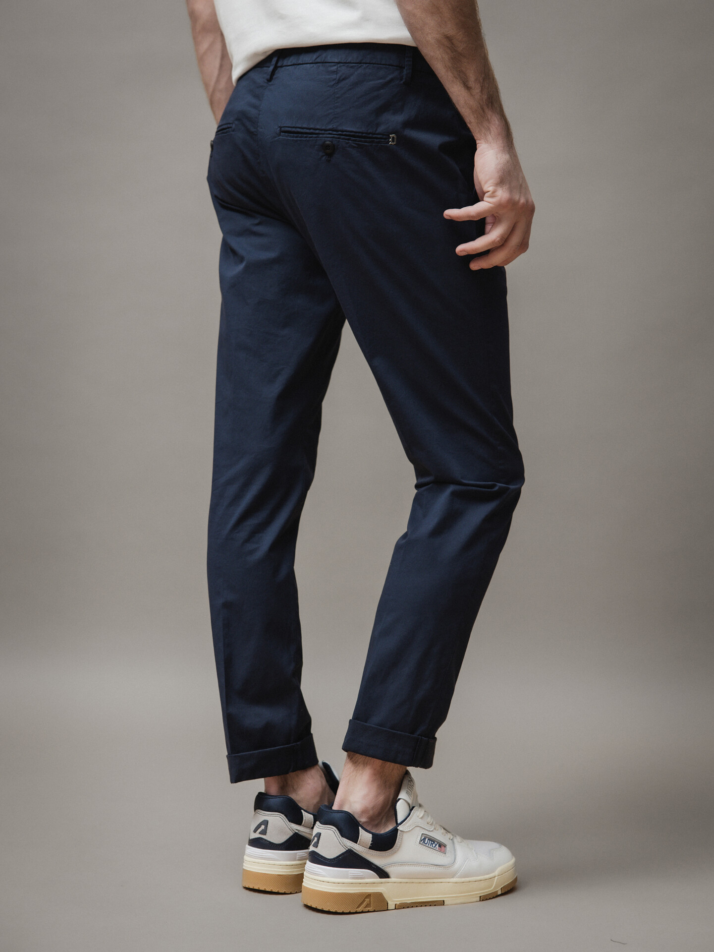 Detailansicht von Chinohose aus Baumwolle von DONDUP