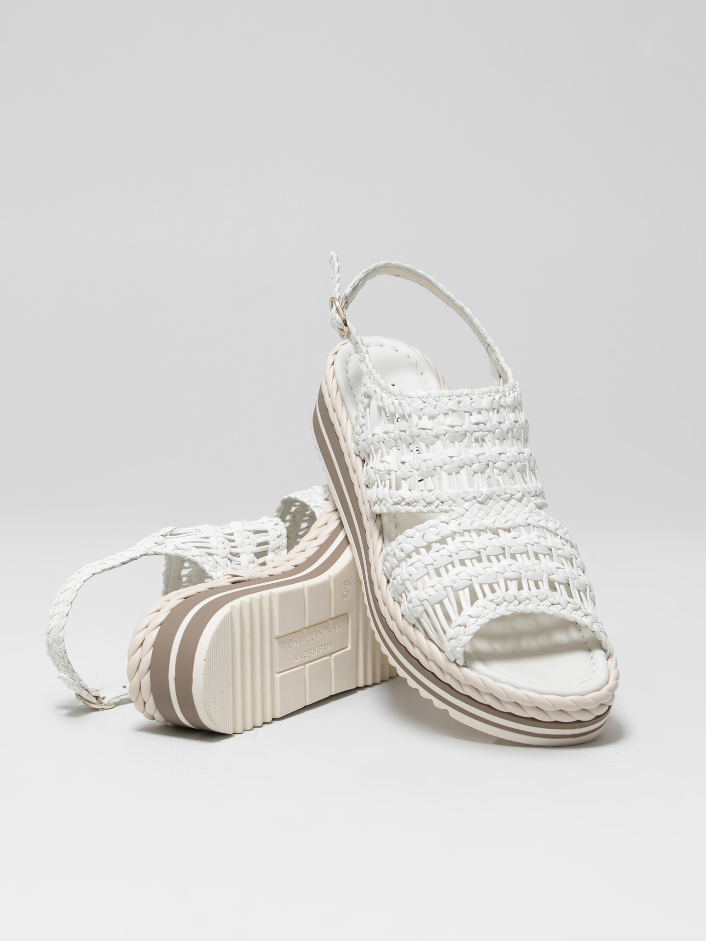 Detailansicht von Plateau-Sandalen von PONS QUINTANA