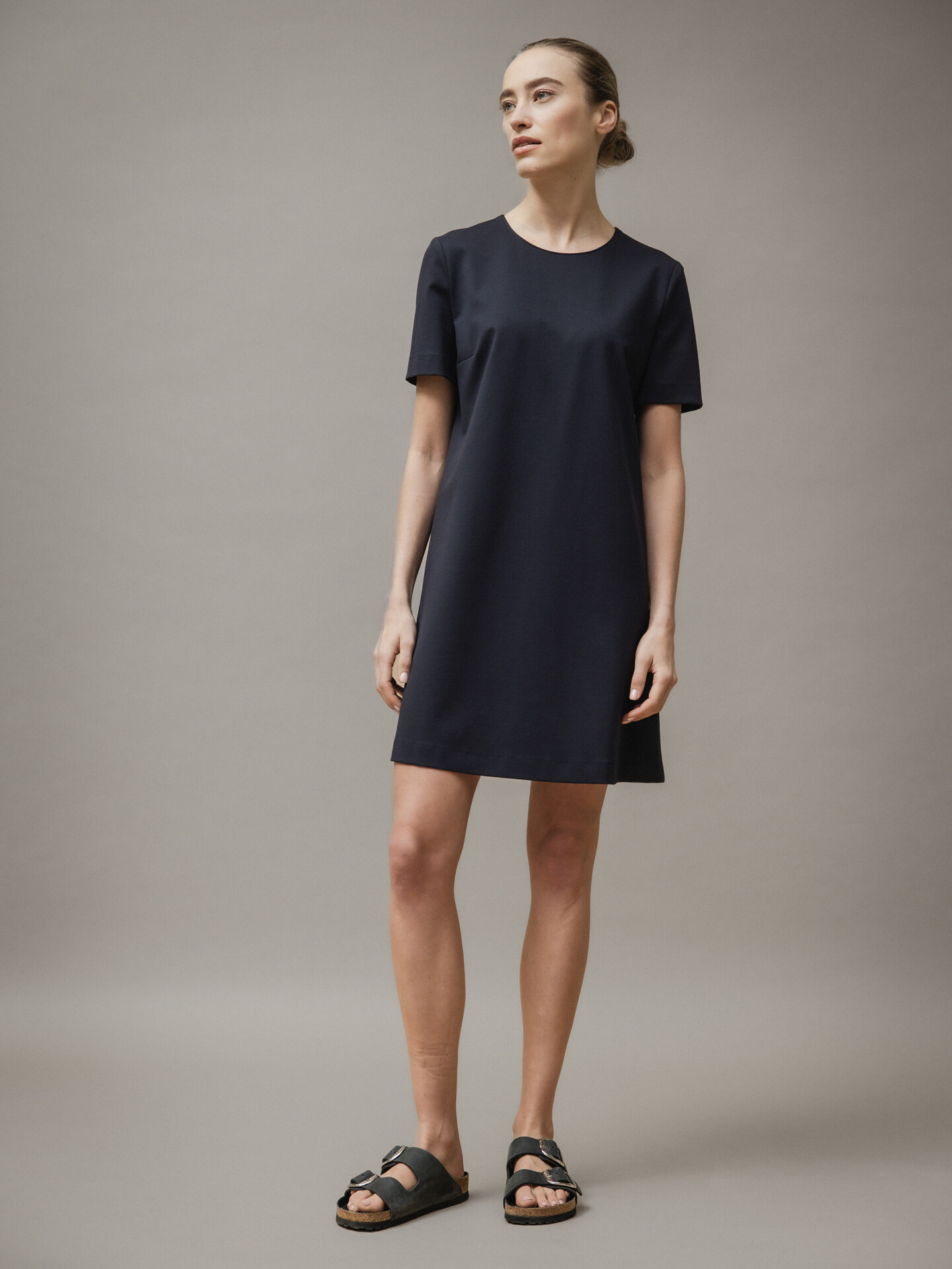 Detailansicht von Kurzes Kleid von HARRIS WHARF LONDON