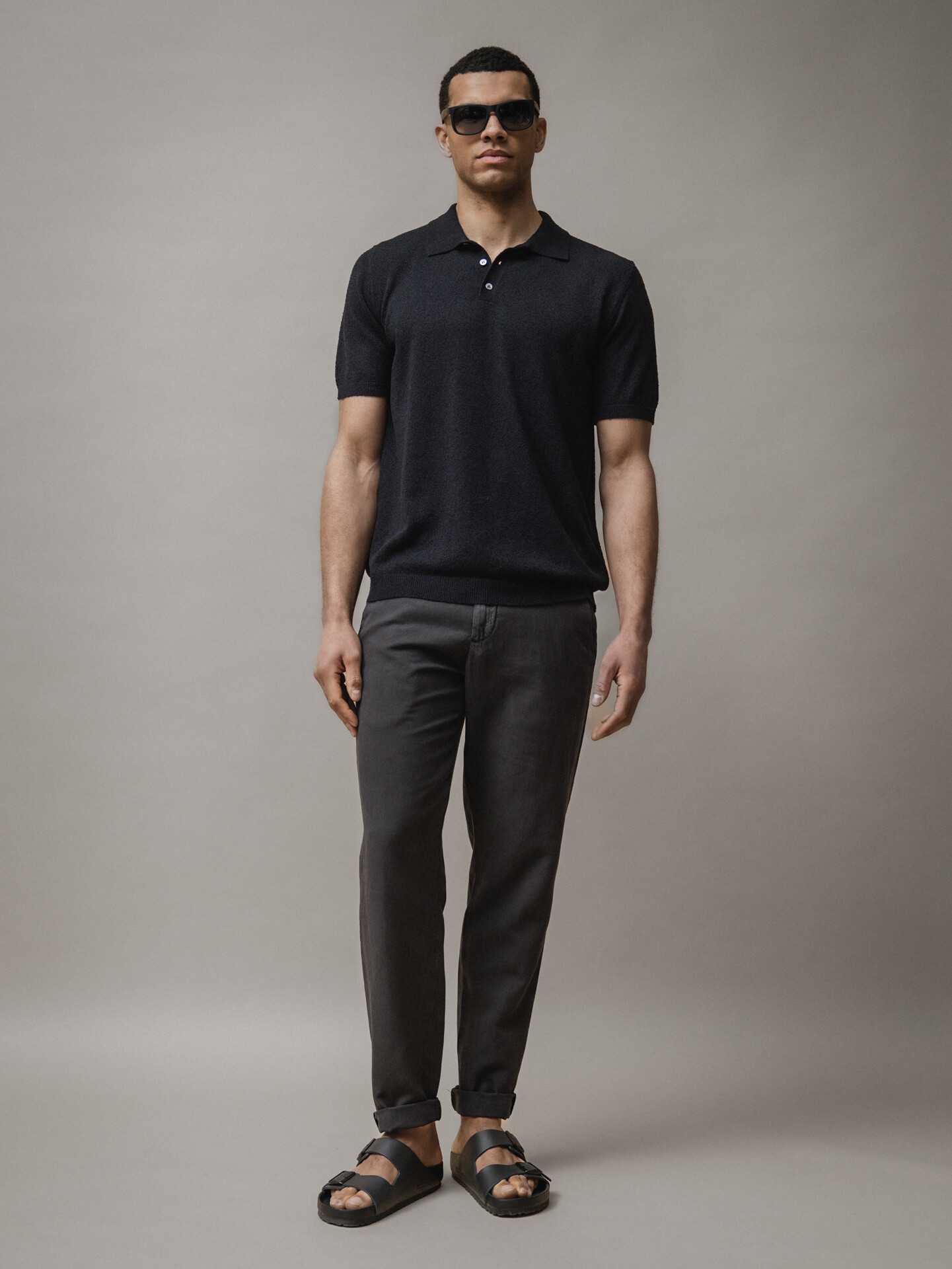 Detailansicht von Lässige Chinohose von MYTHS